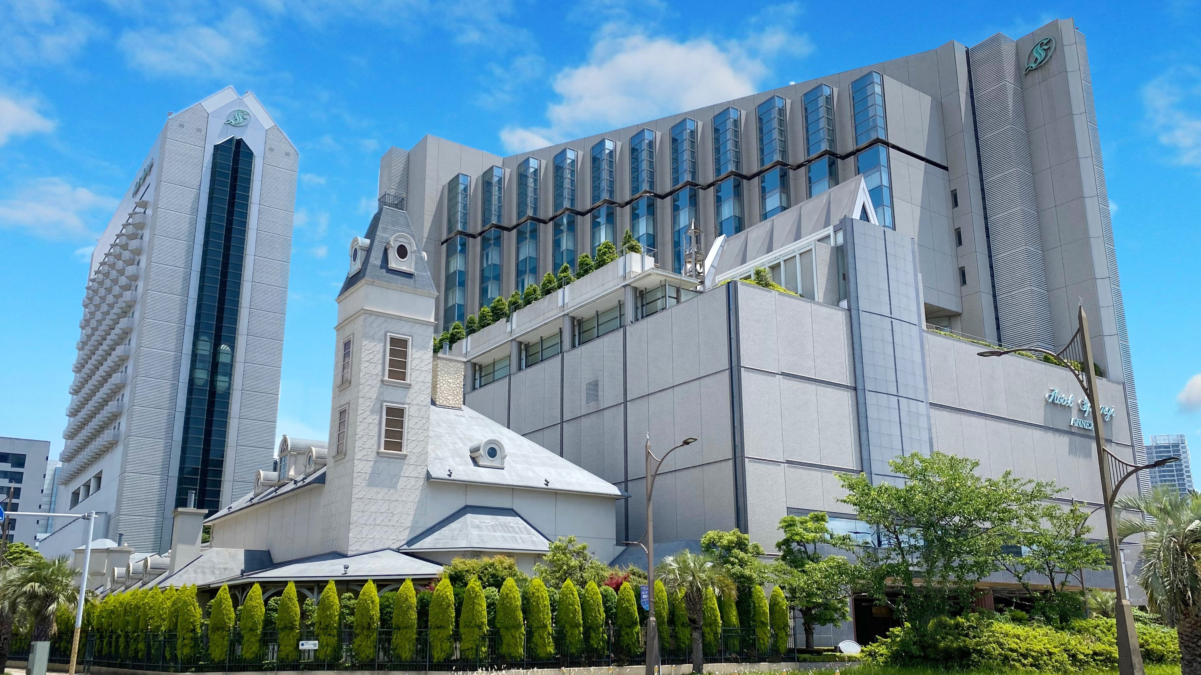 [Bên ngoài] Chỉ cách Ga Kaihin Makuhari 2 phút đi bộ. Tận hưởng khoảnh khắc tuyệt vời tại phòng chờ duy nhất ở khu vực Makuhari.