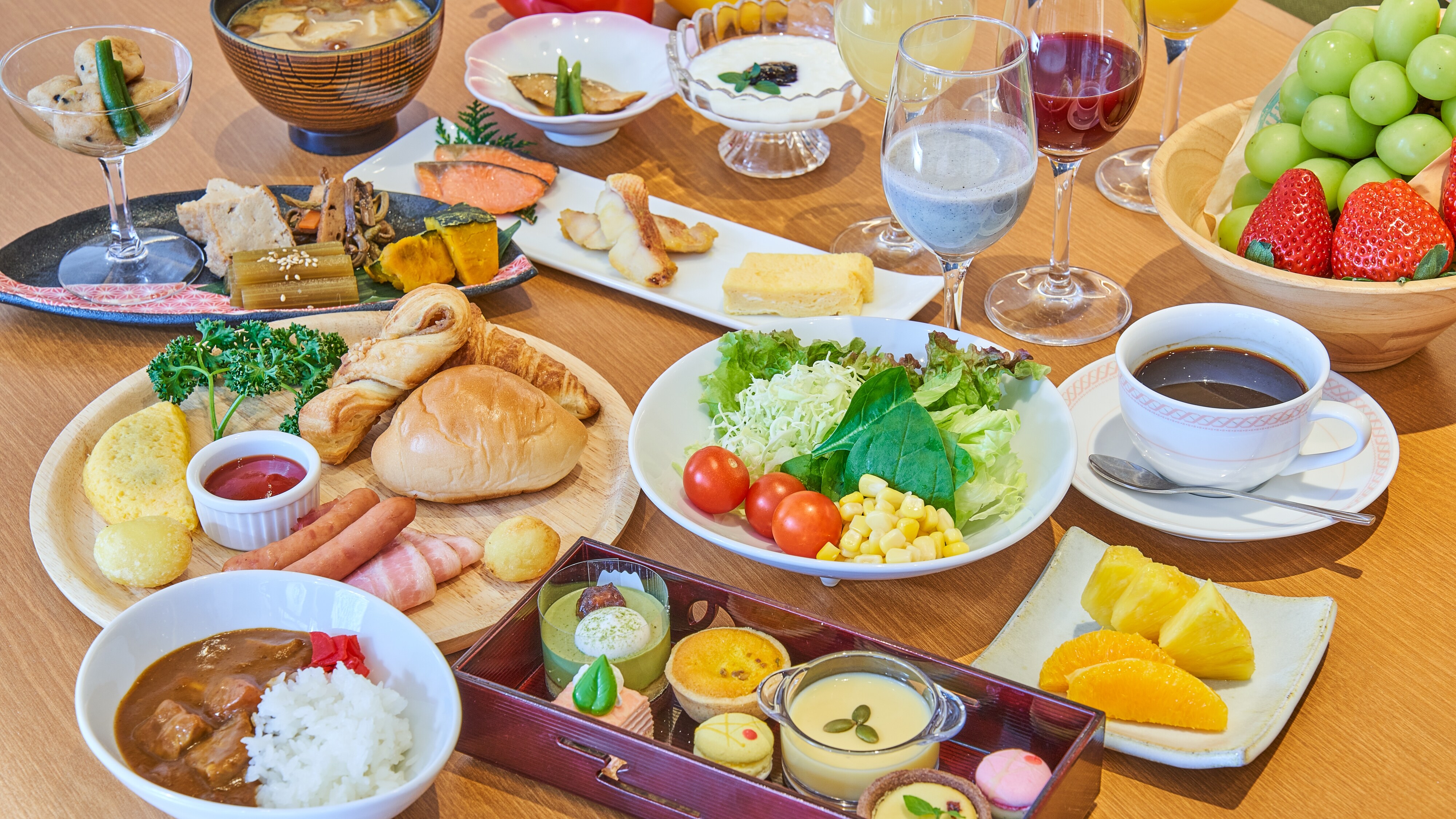 Breakfast buffet / A healthy breakfast that will keep you energized for the day
