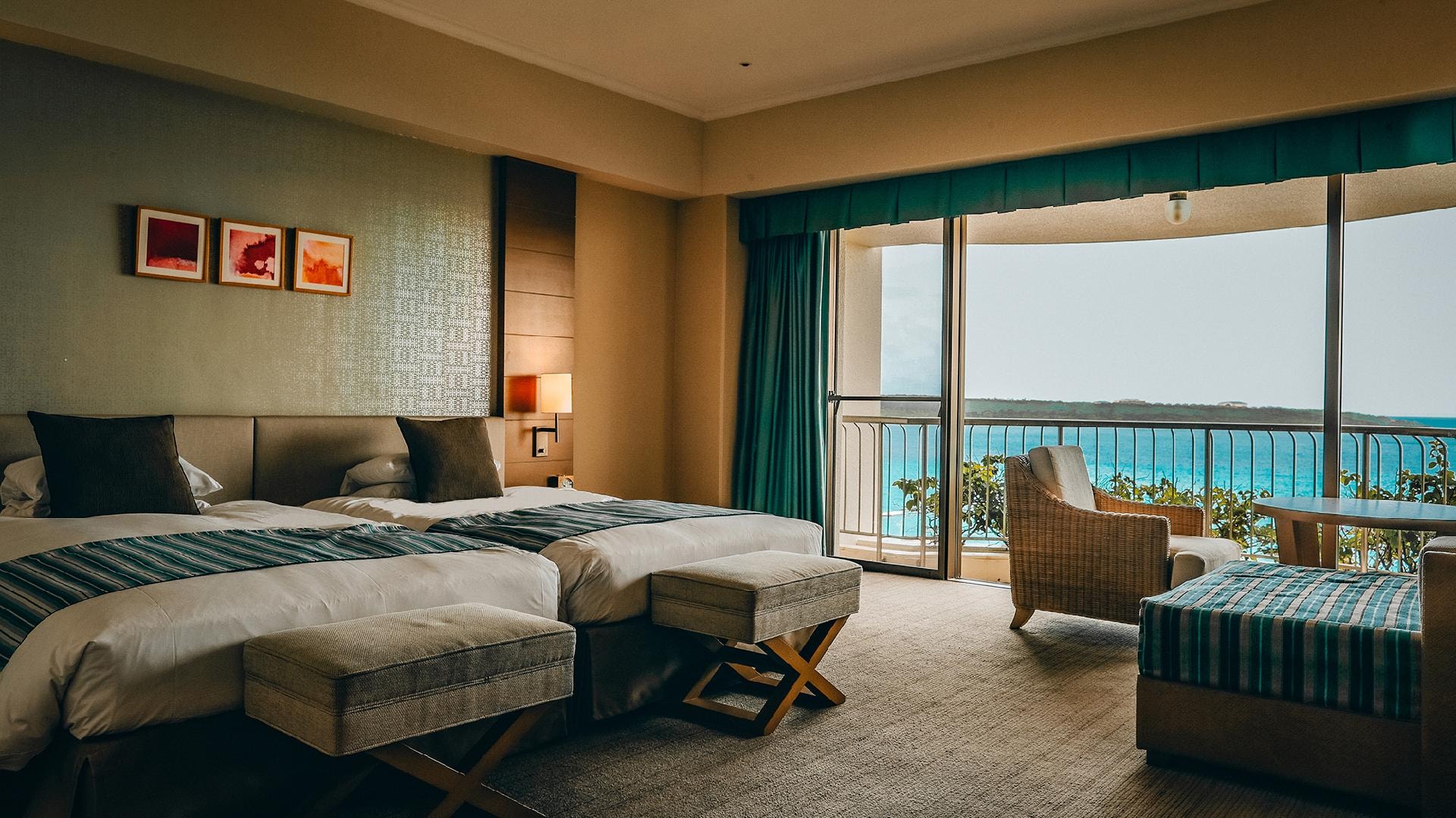 Premium Twin / Wide View Room (Coral Wing)