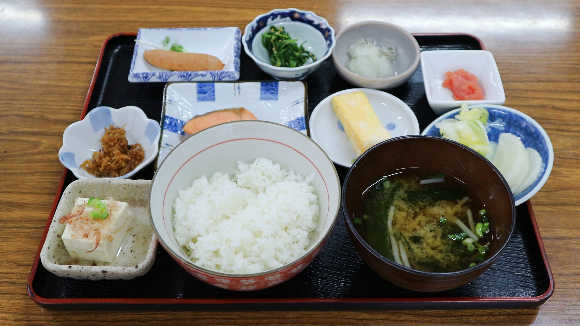 * [Breakfast arrangement example: Japanese food] Approximately 20 types of Japanese and Western buffet