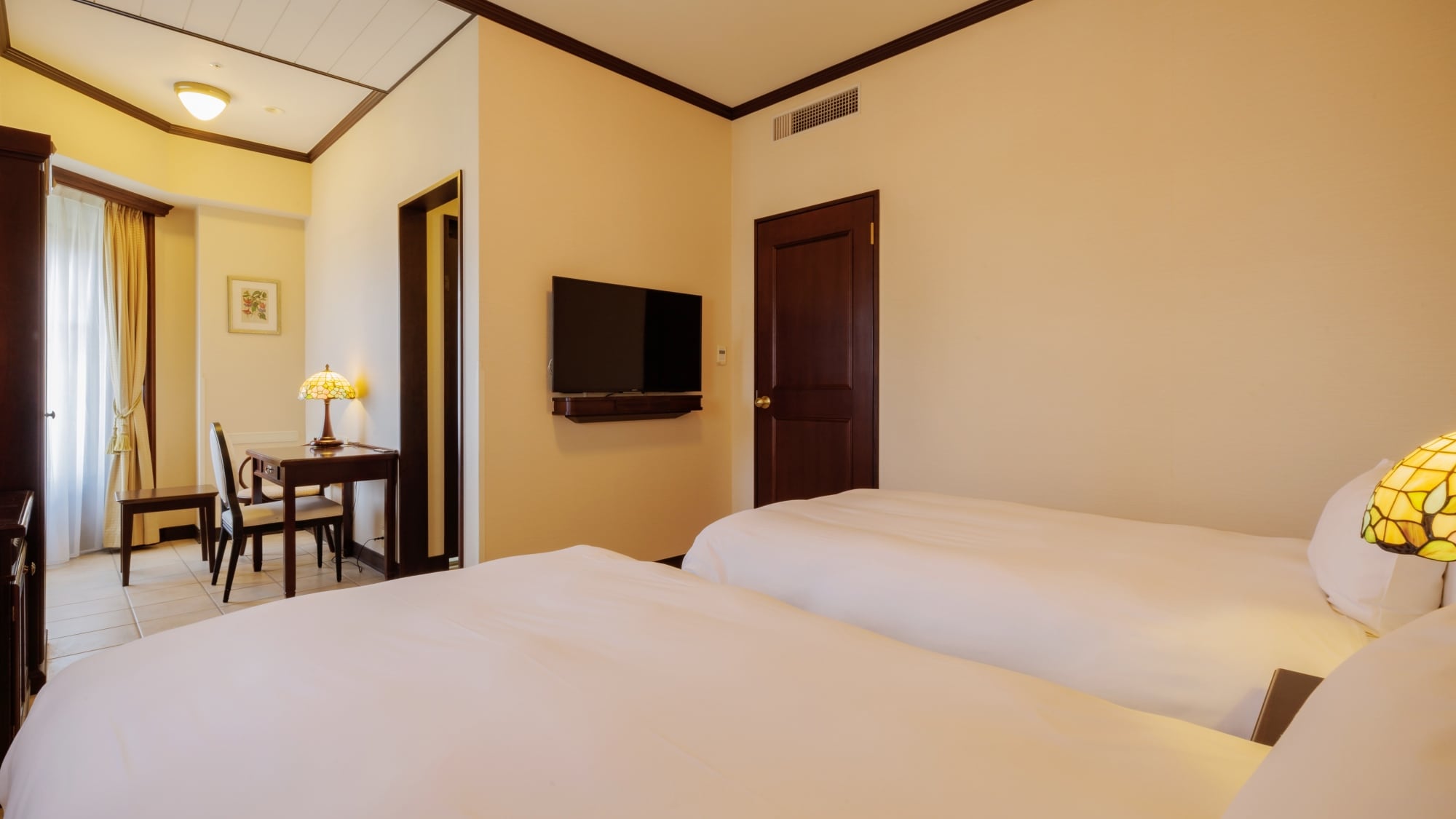 【豪華轉角雙床房】（赤土磚）