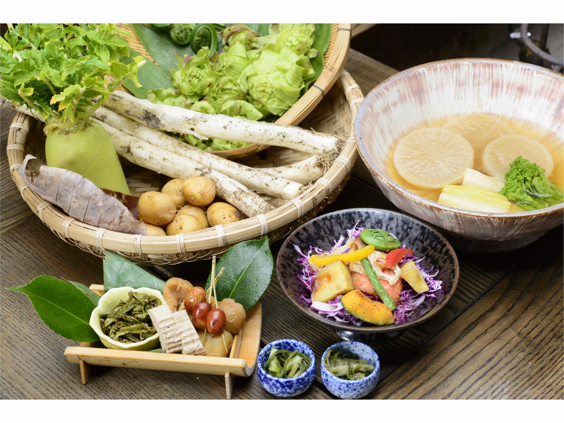 Fresh vegetables from private farms and contract farmers