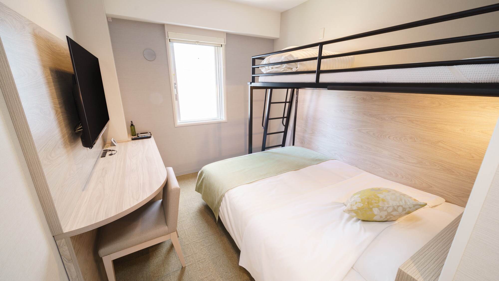 Double bed and loft bed