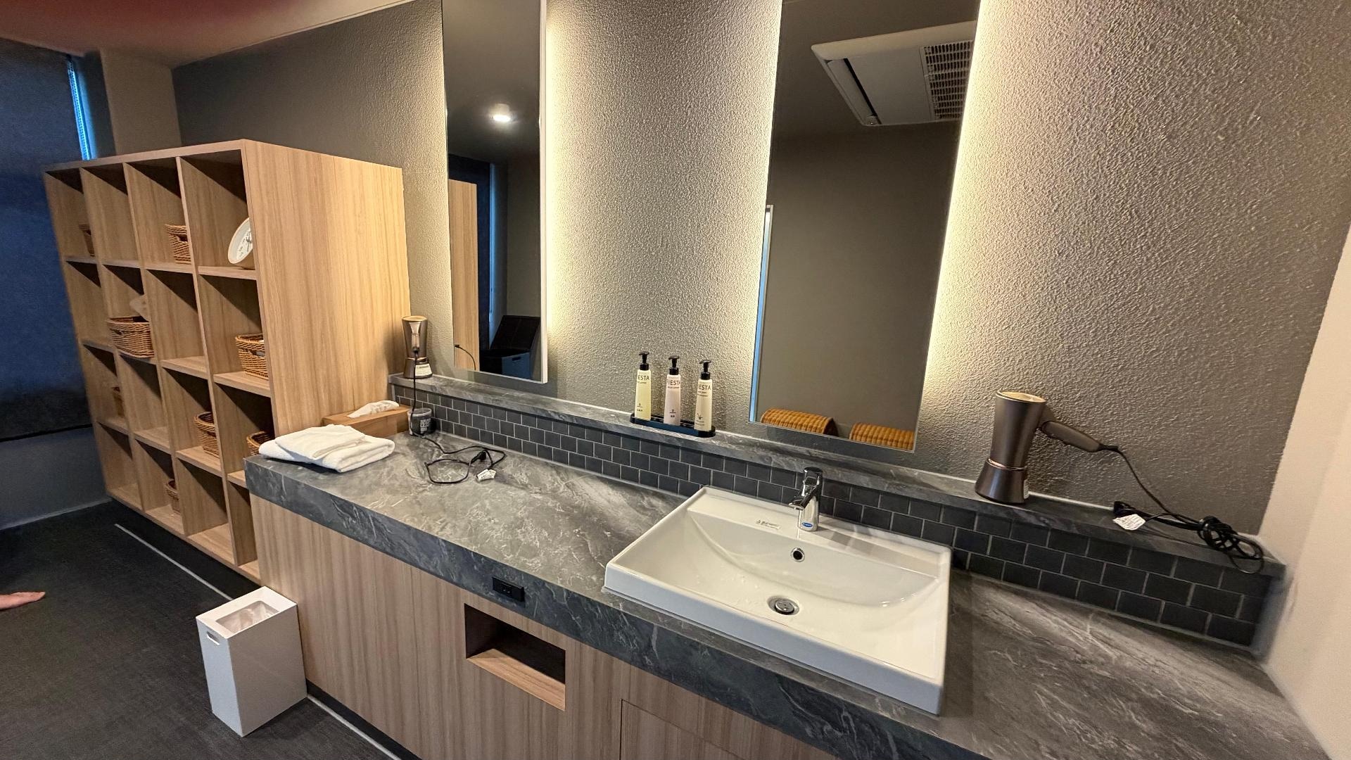 2025-11-22 16.56.23.jpg