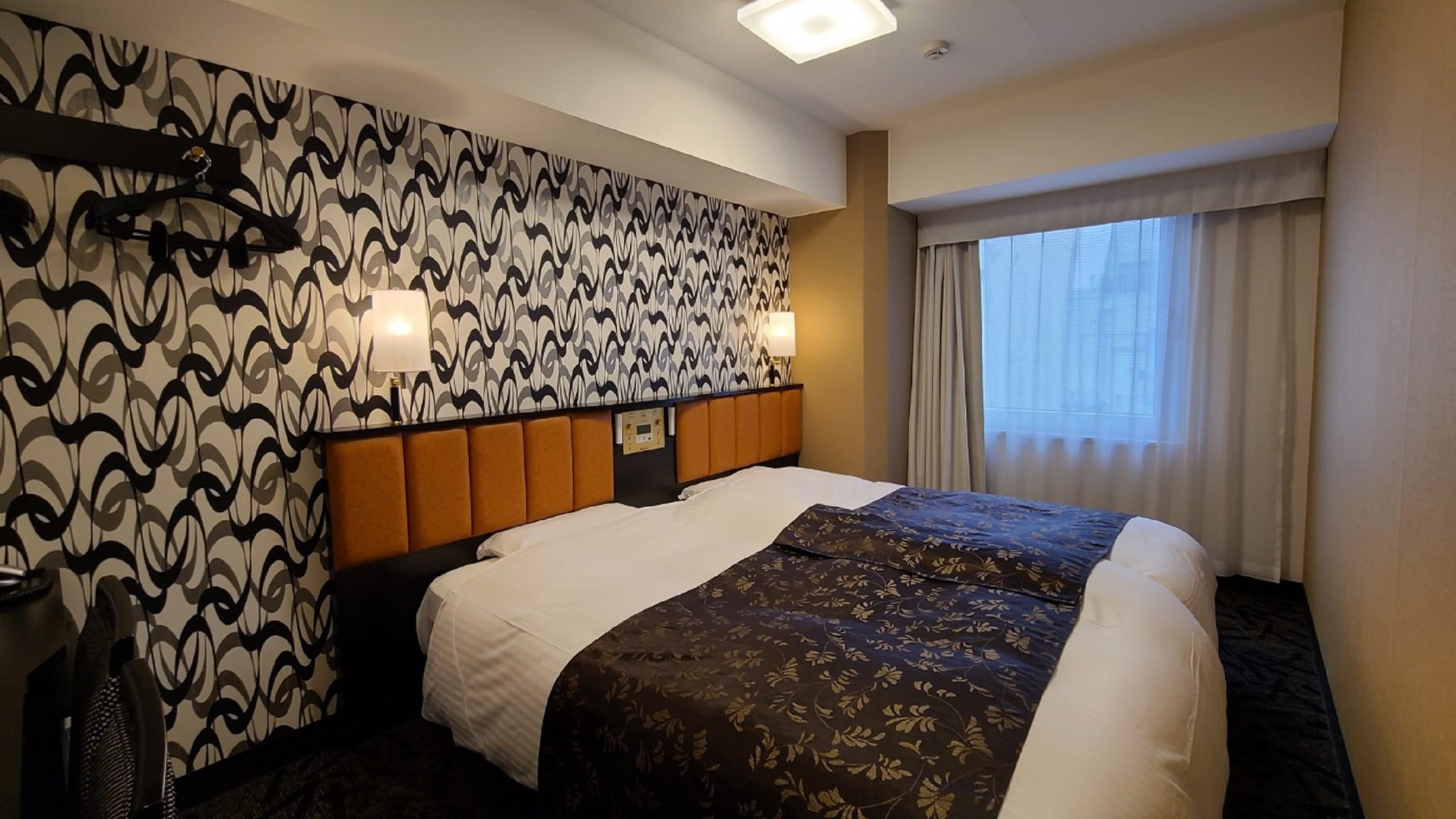 Hollywood Twin (untuk keluarga, tempat tidur terhubung)