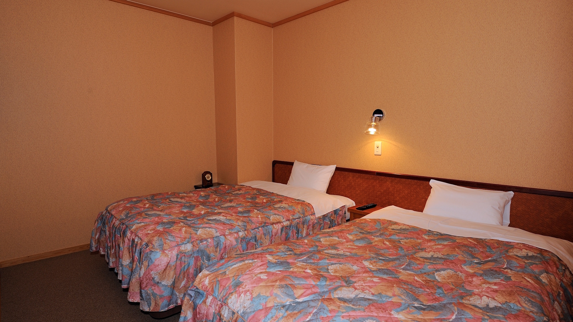 Standard Japanese-Western style room (Western-style room)