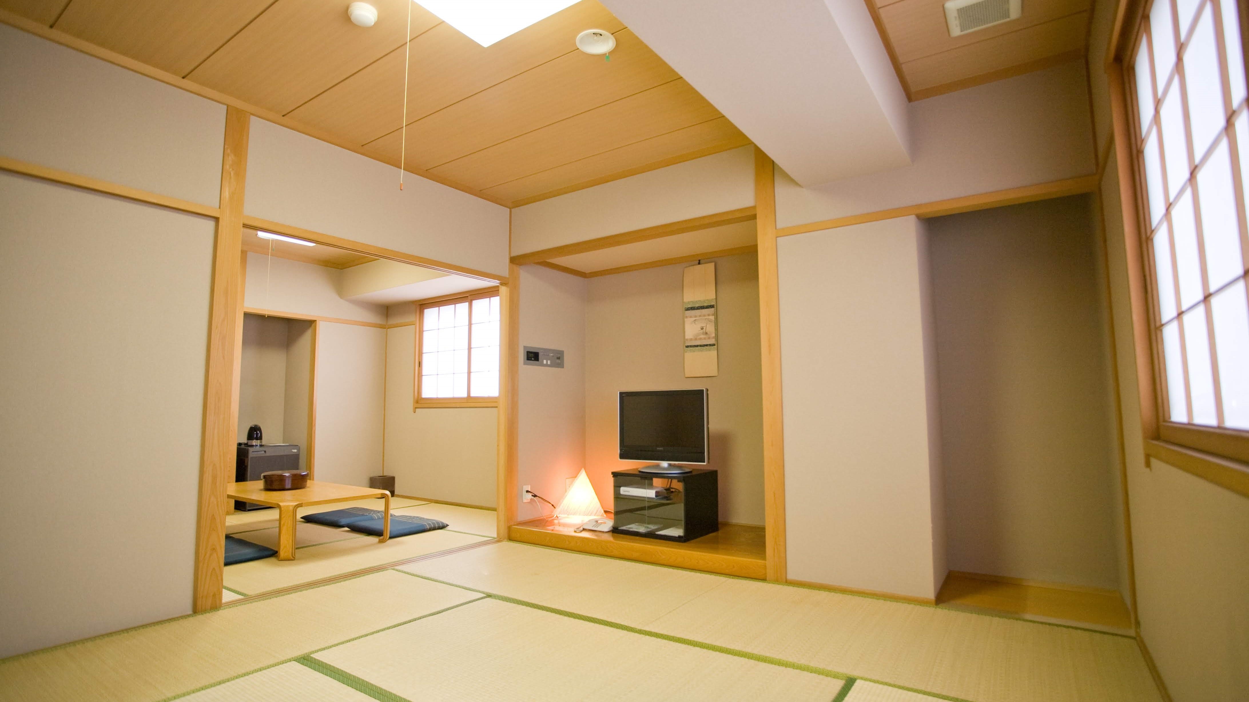 ห้องสไตล์ญี่ปุ่น "WA" มีสองห้อง 6 เสื่อทาทามิและ 8 เสื่อทาทามิ [ห้องมุม]
