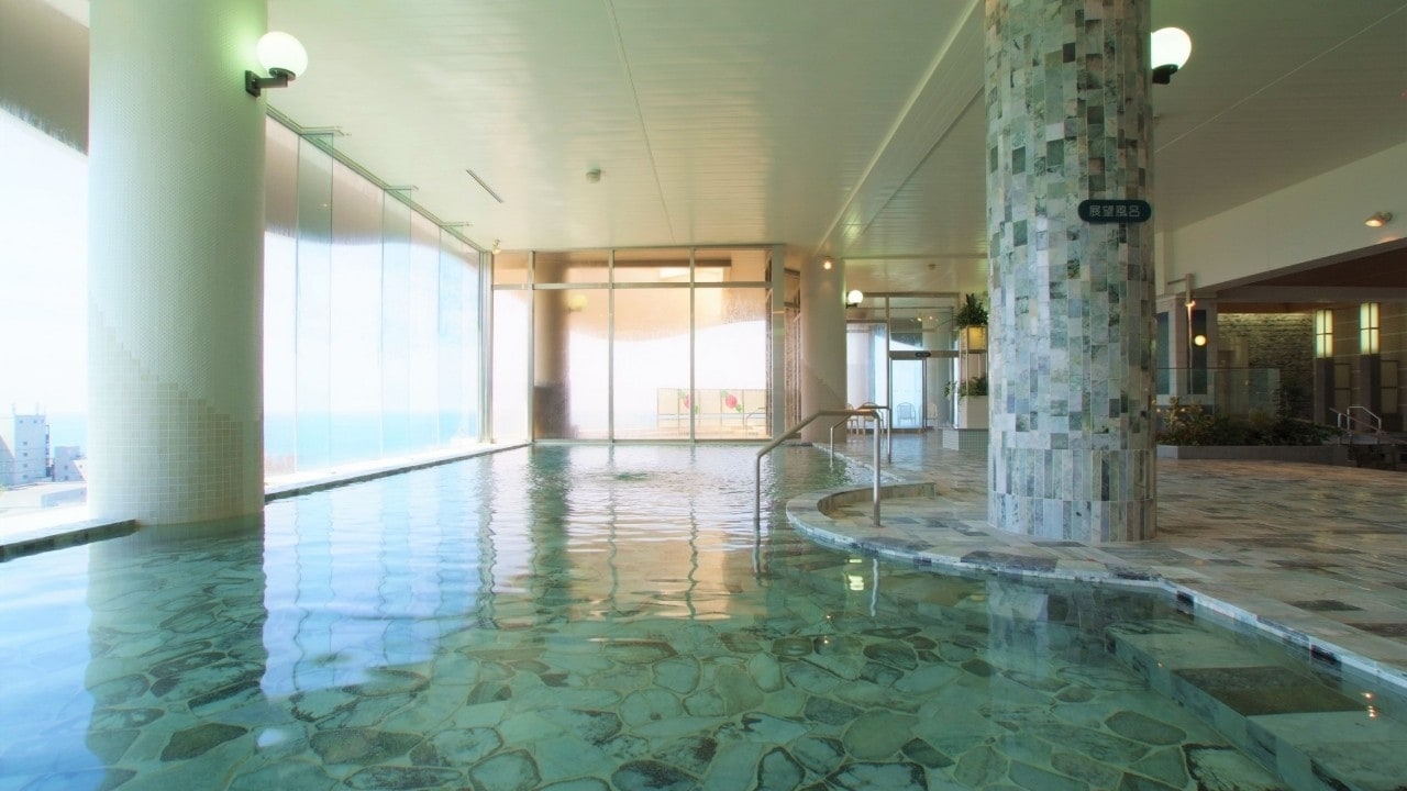 2nd floor women's jade large communal bath