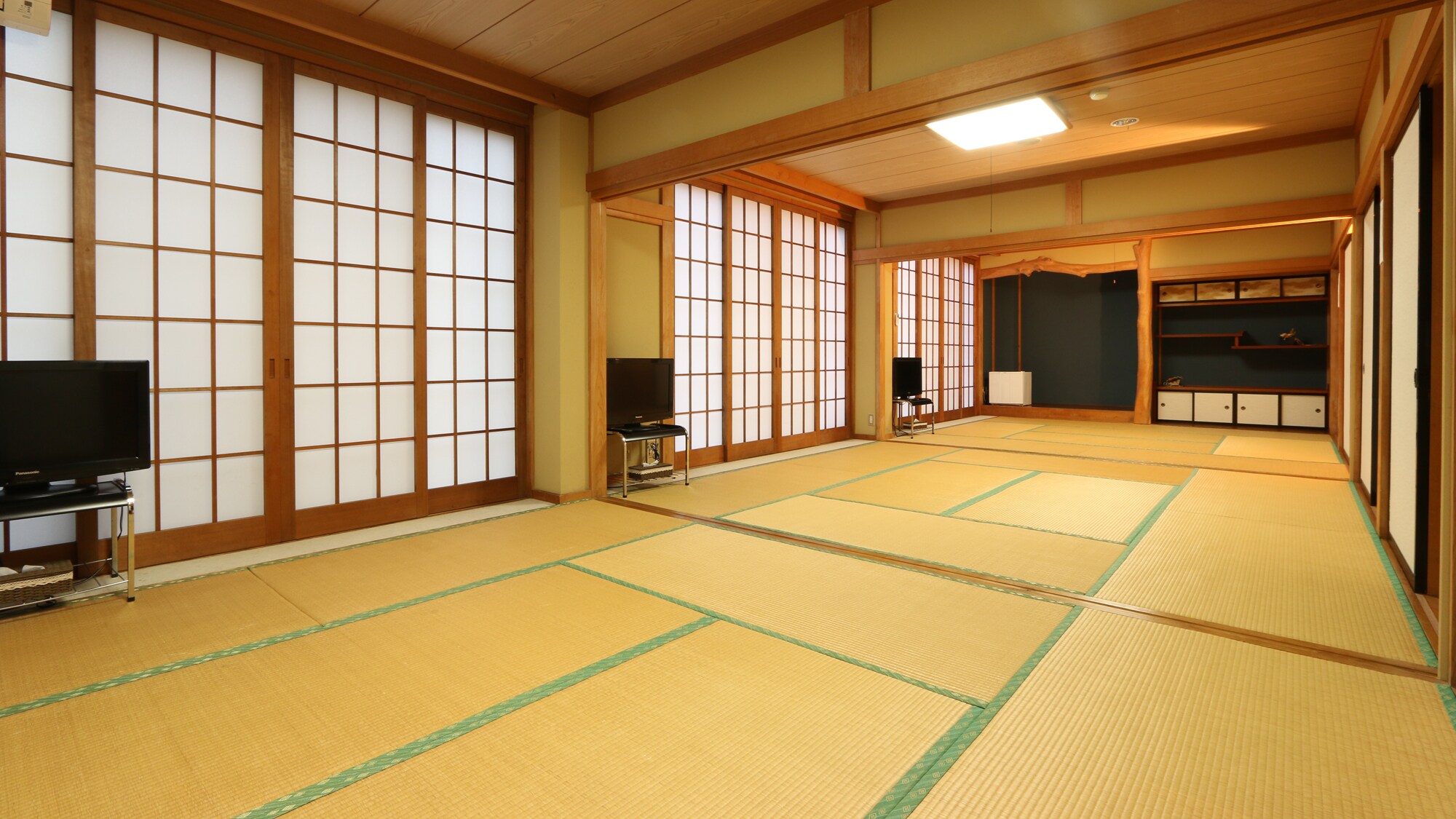 [Room] Japanese-style room (group)