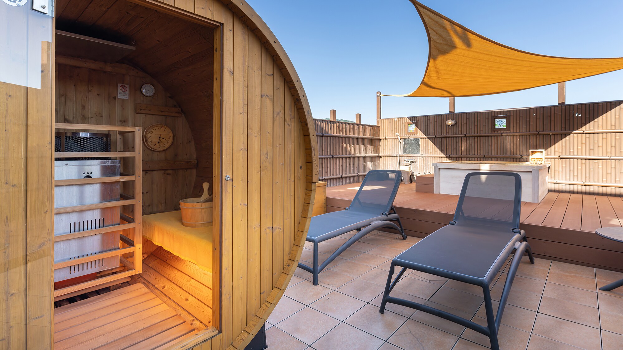 Rooftop barrel sauna