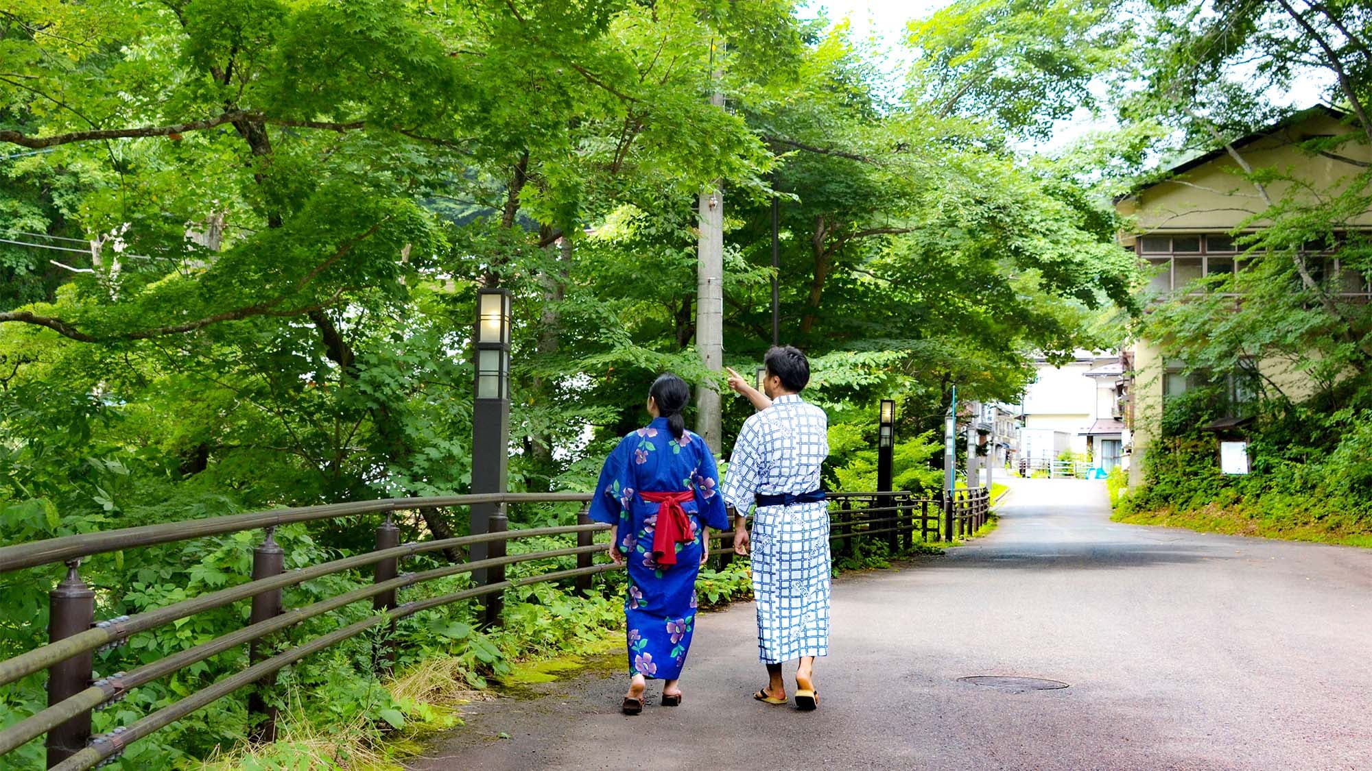 ・Enjoy a relaxing time surrounded by nature and seasonal scenery