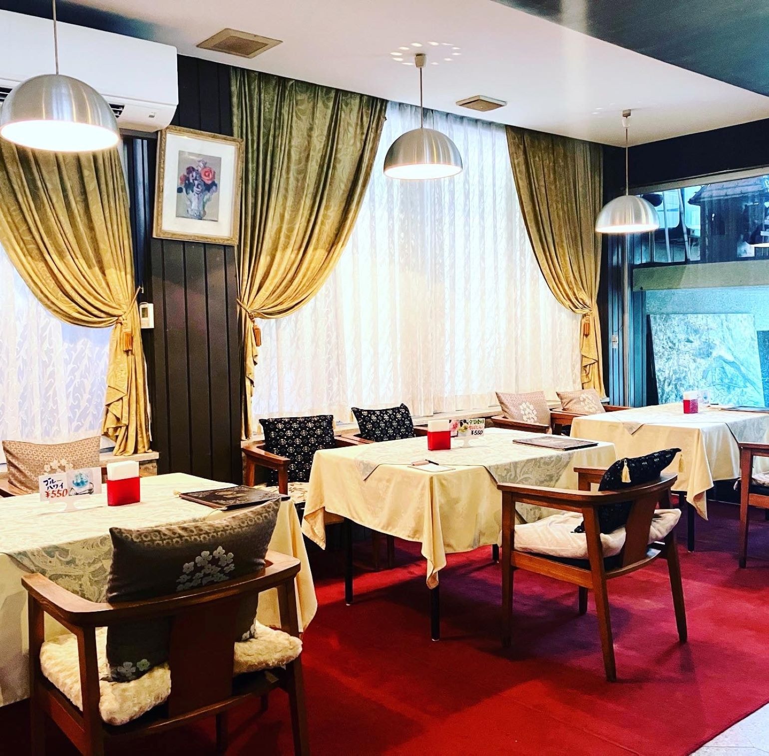 restaurant
