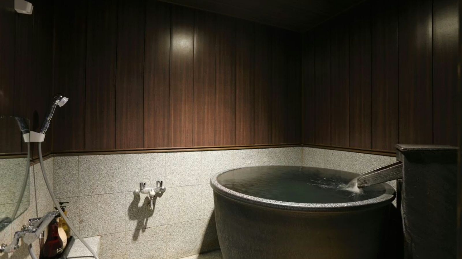 Japanese-modern suite "SHIPPOU" with ceramic bathtub - guest room bathroom