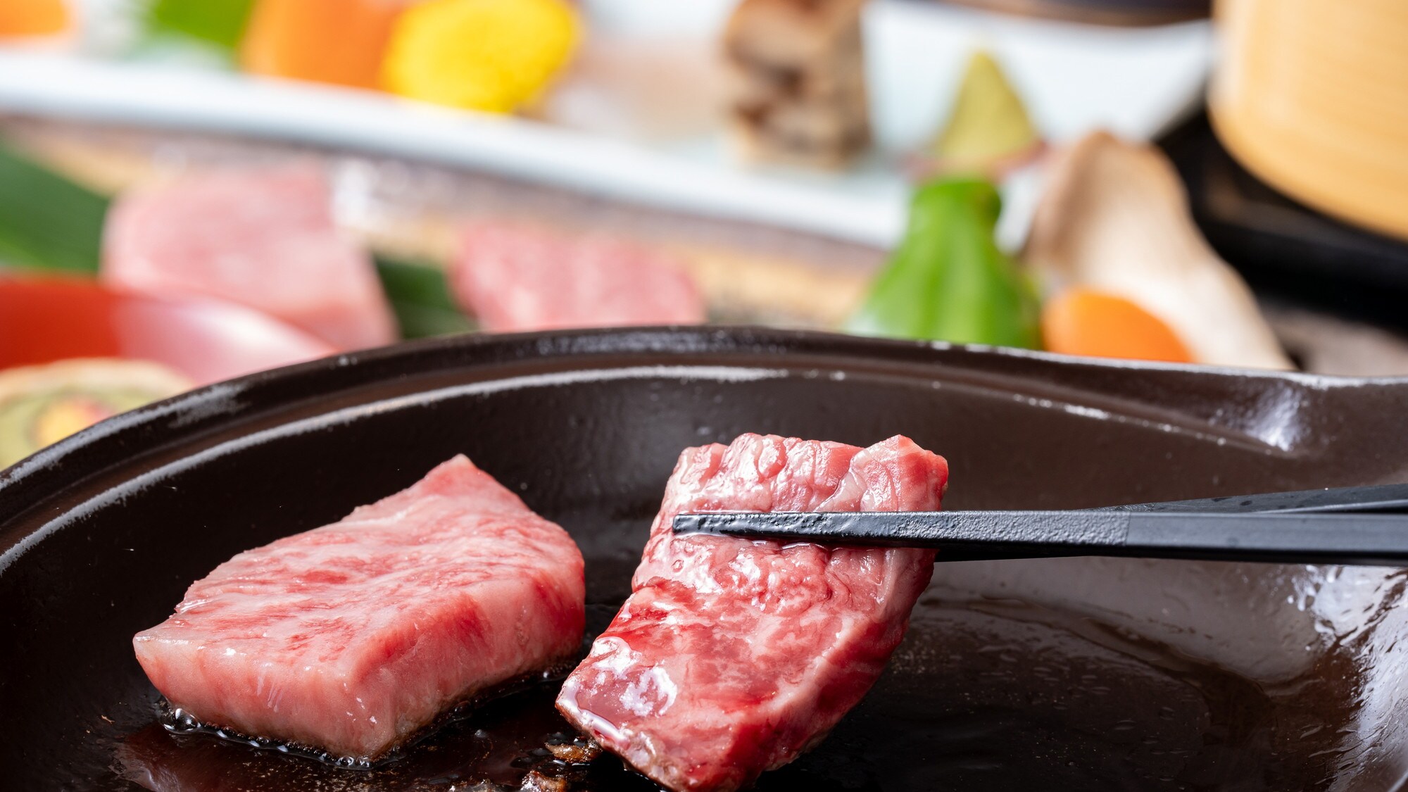 ◆ Perbandingan dua jenis daging sapi premium Shinshu *Gambar