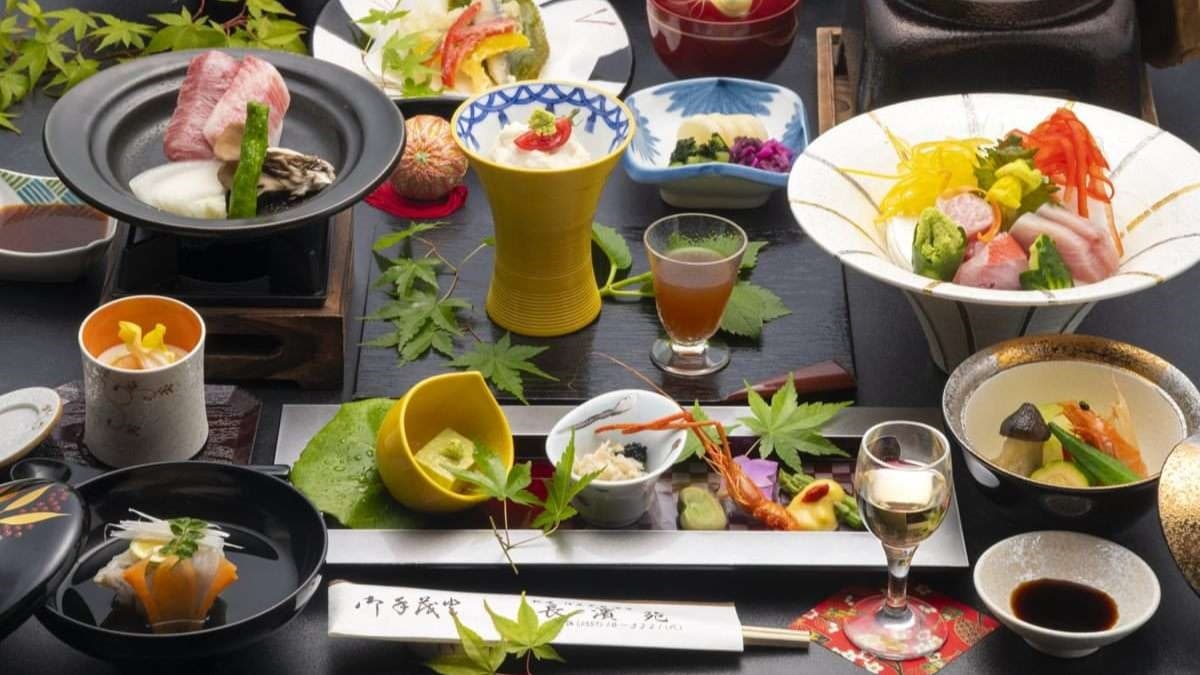 Ví dụ về khóa học Kaiseki của Nhật Bản (chuẩn)