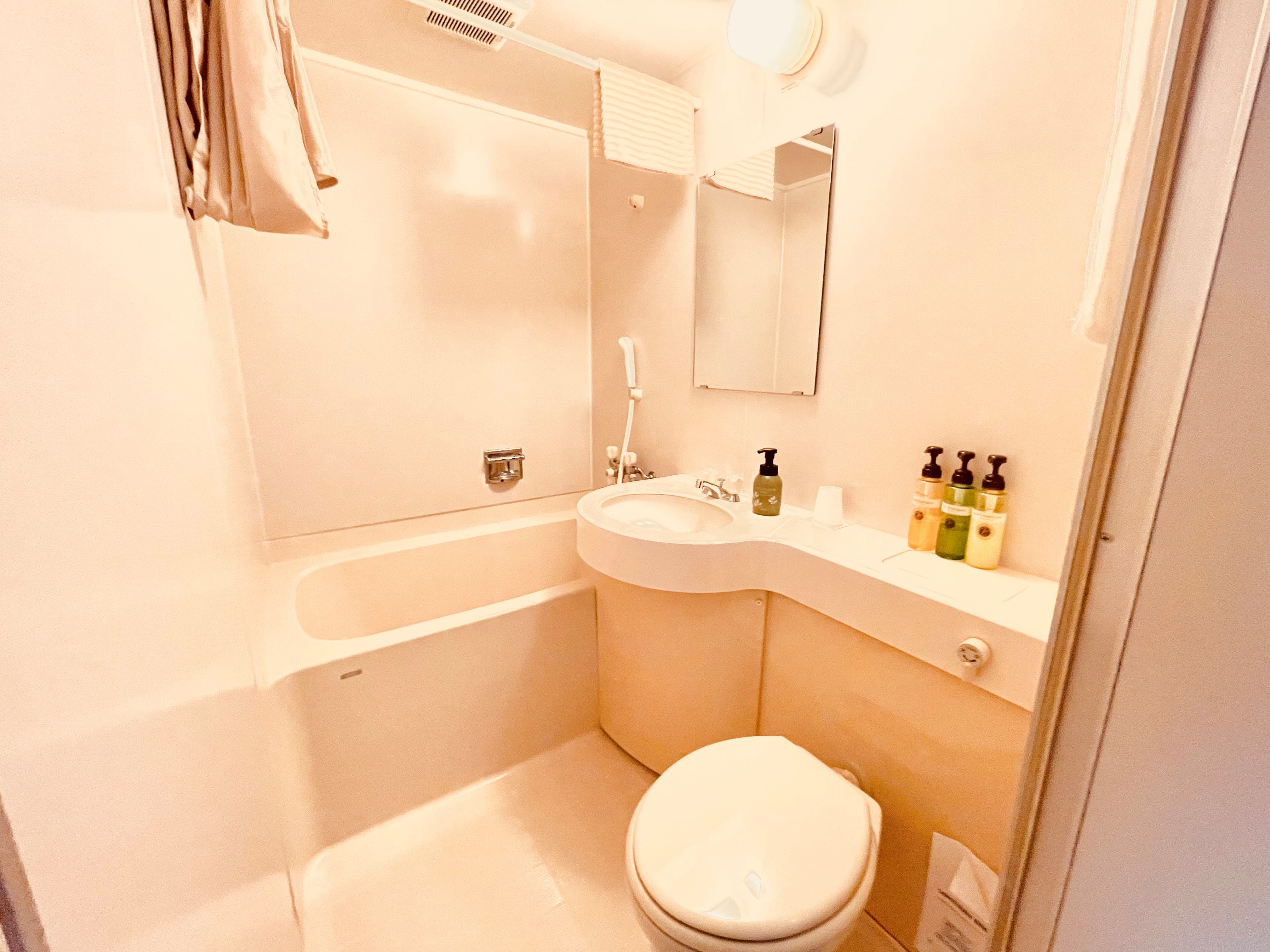 Unit bath 3