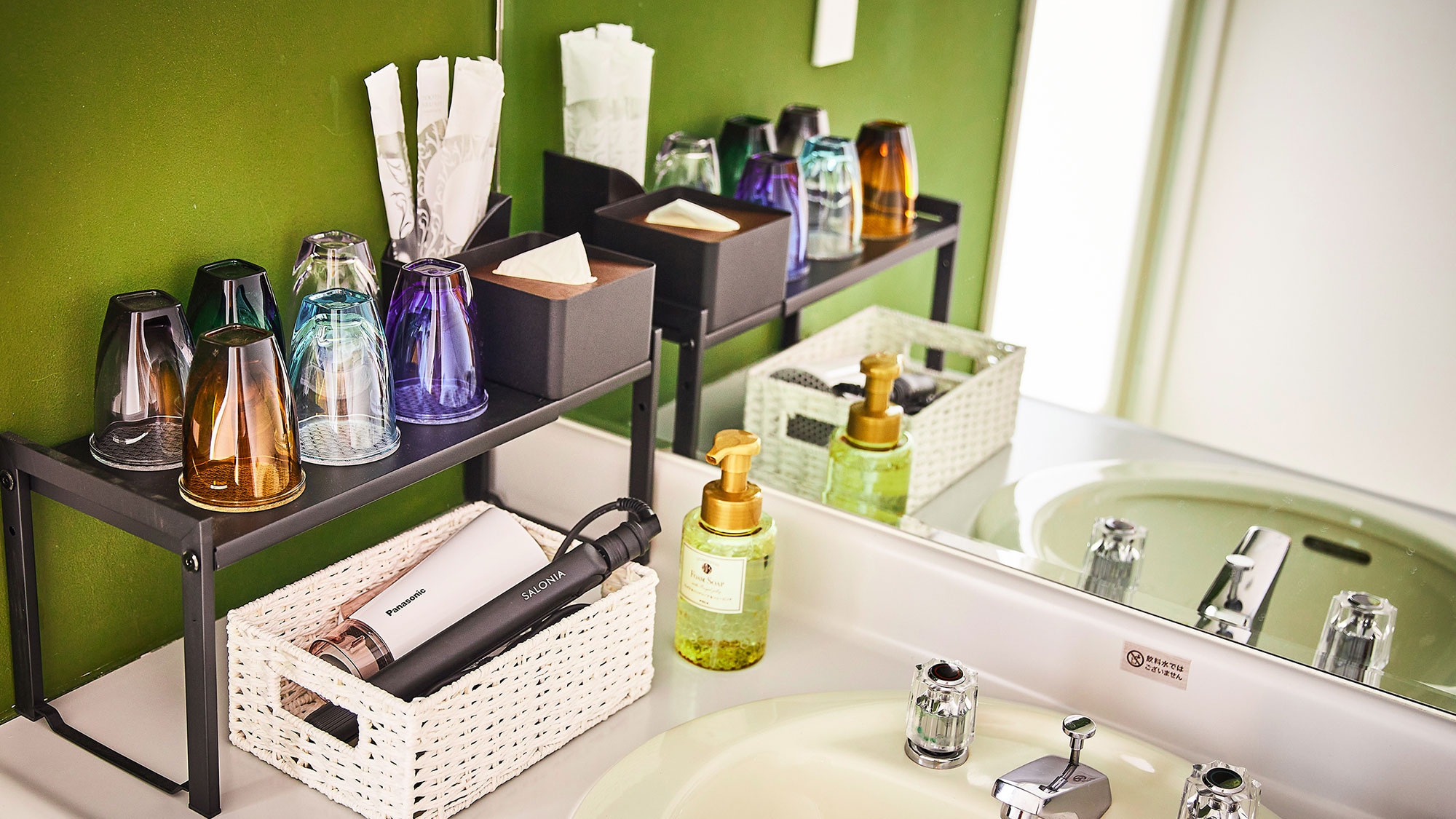 [Guest rooms] All rooms are equipped with toothbrushes, hairdryers, etc.