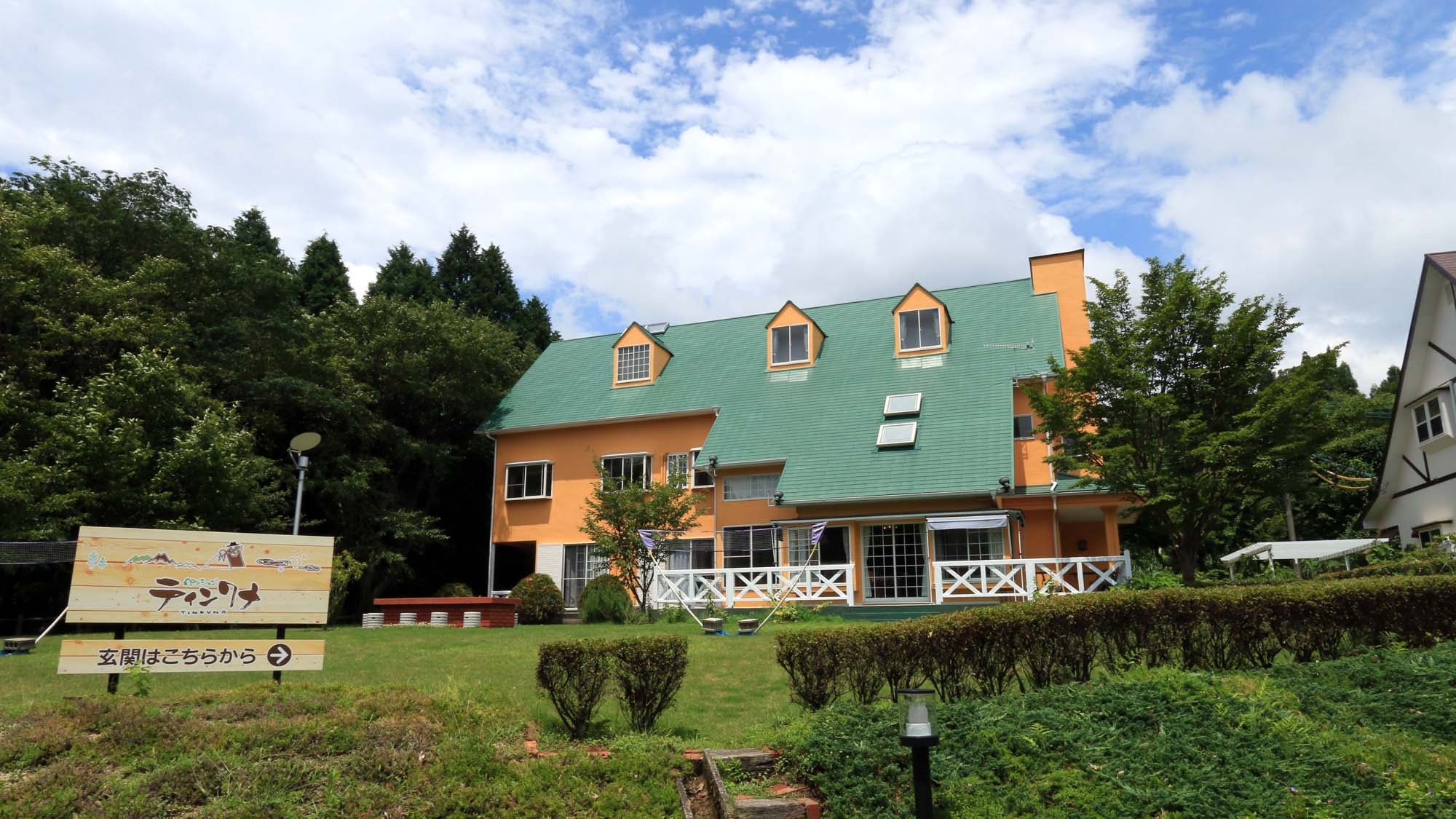 Tinkuna exterior