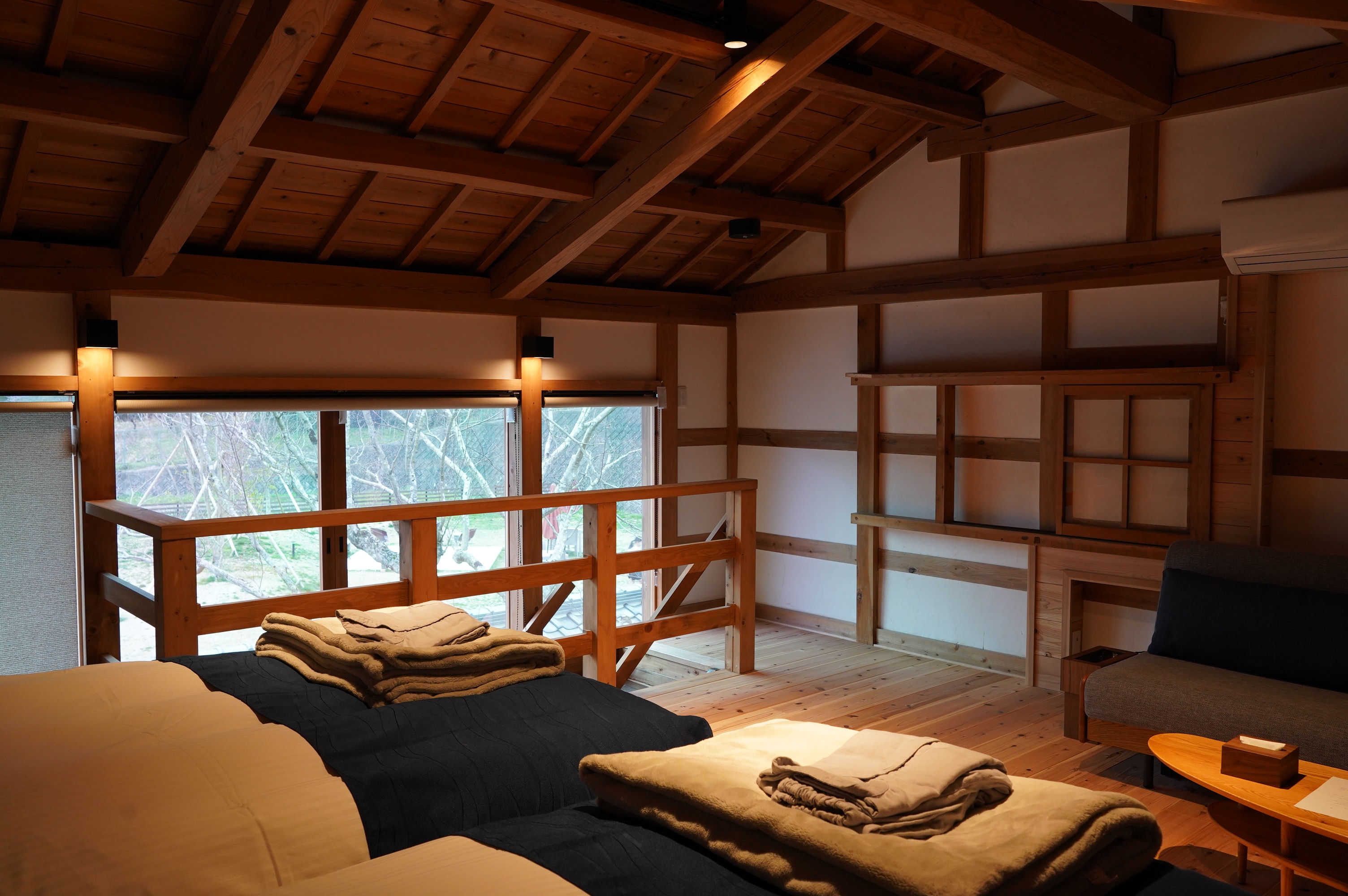 Storehouse (2nd floor on the garden side)
