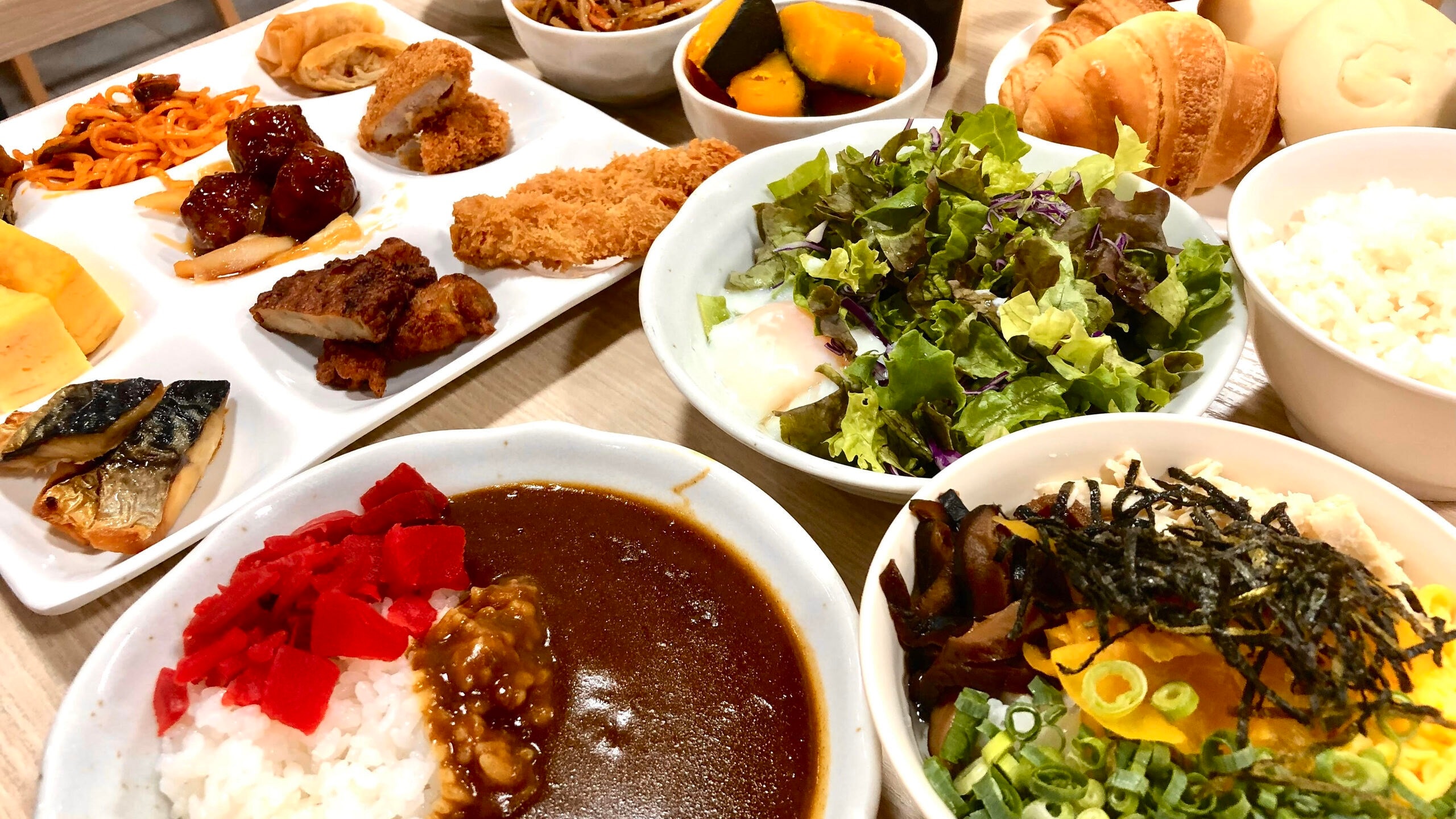 [Bữa sáng] Buffet chính