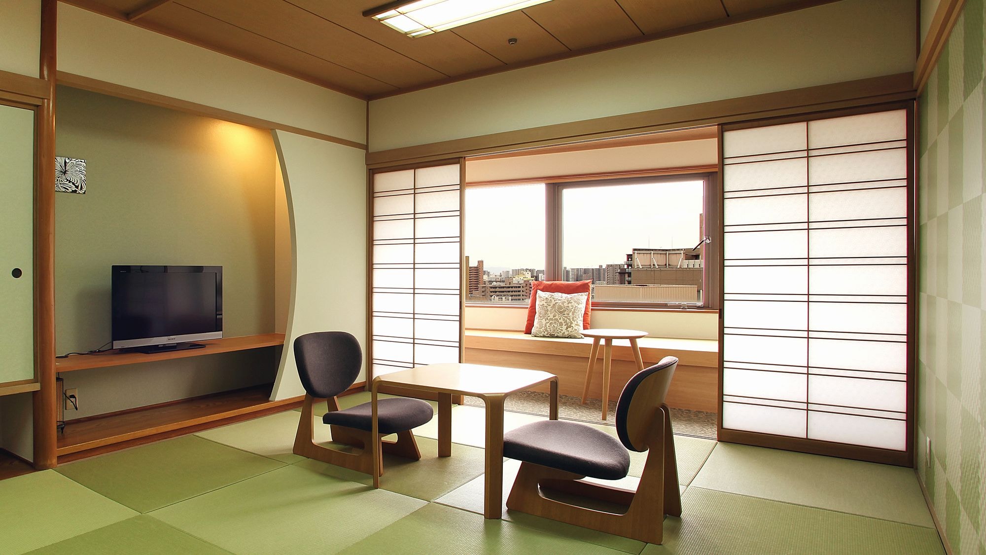 ◆ ห้องพักทั่วไป (ห้องสไตล์ญี่ปุ่น) มีฝั่งเมืองและฝั่งภูเขา และภาพเป็นฝั่งเมือง