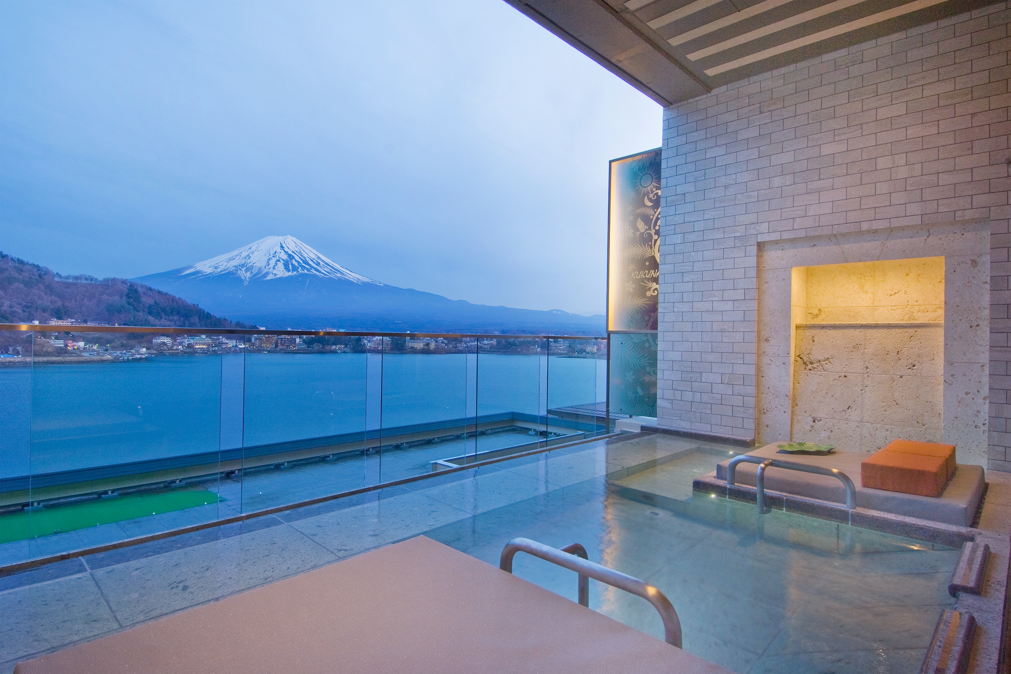 Observatory New sensation water terrace (hot spring open-air bath)