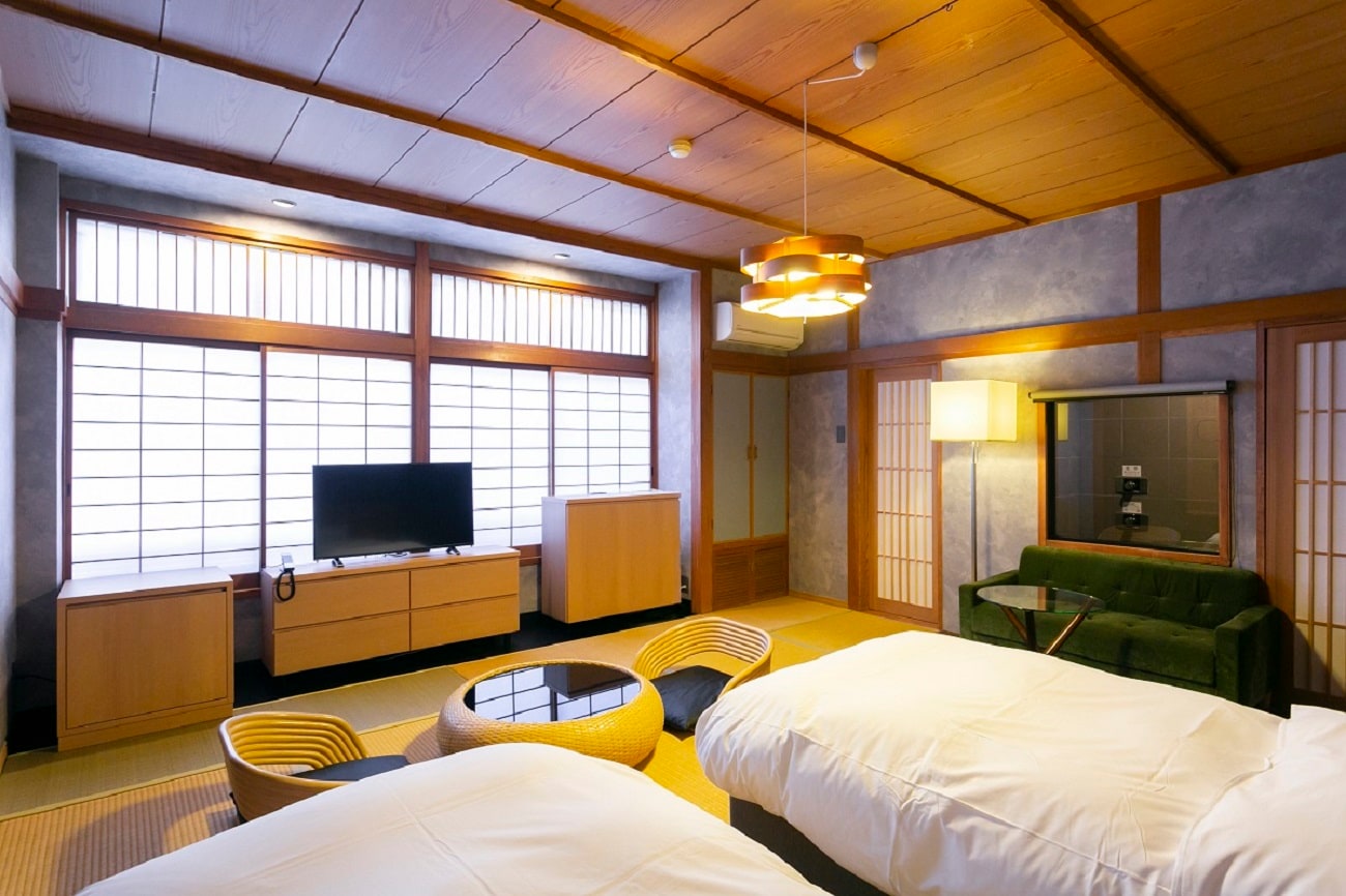 Superior Japanese-Western style room with hot spring "Ginkgo"