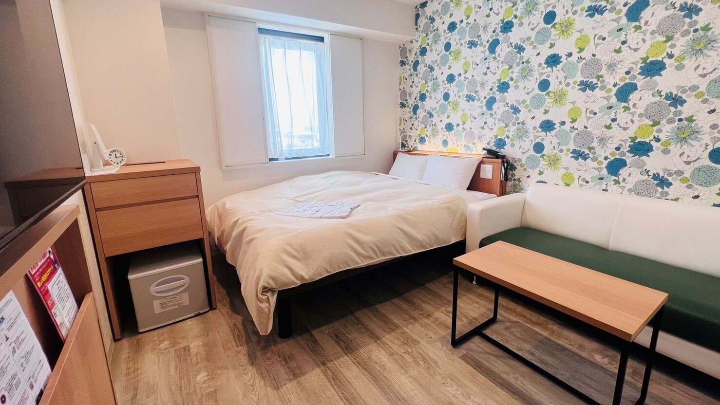 Pembaruan Kamar double bebas rokok (Kamar 1716)