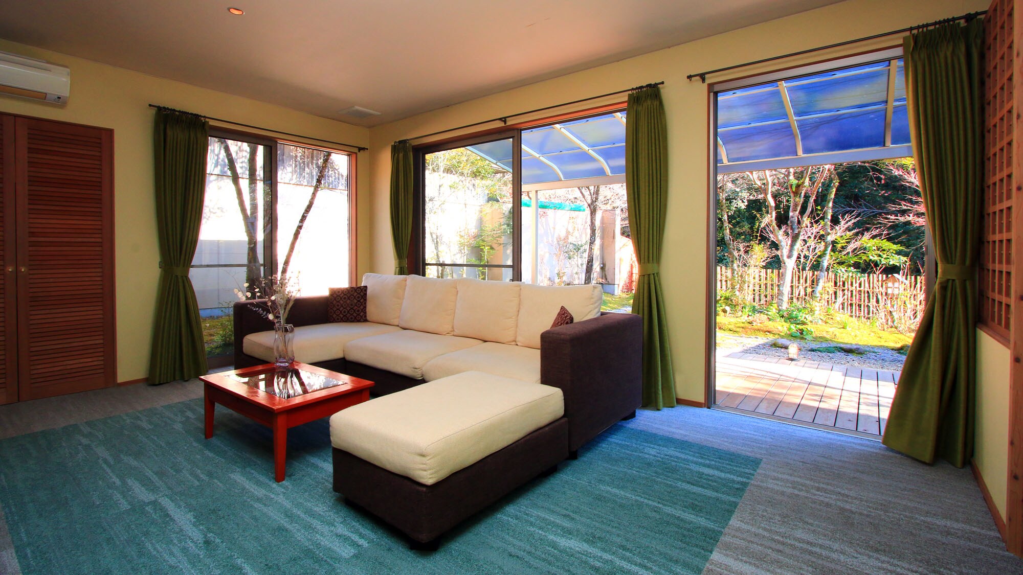 Premium Suite Hana Living Room