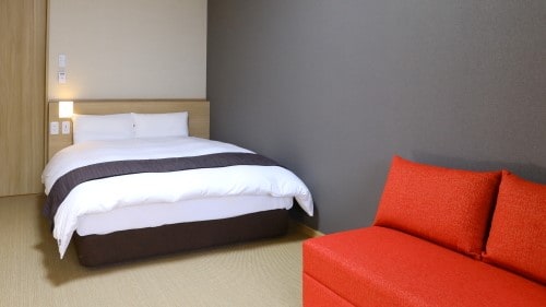 [Double room] Couple or alone. Double room with spacious bed