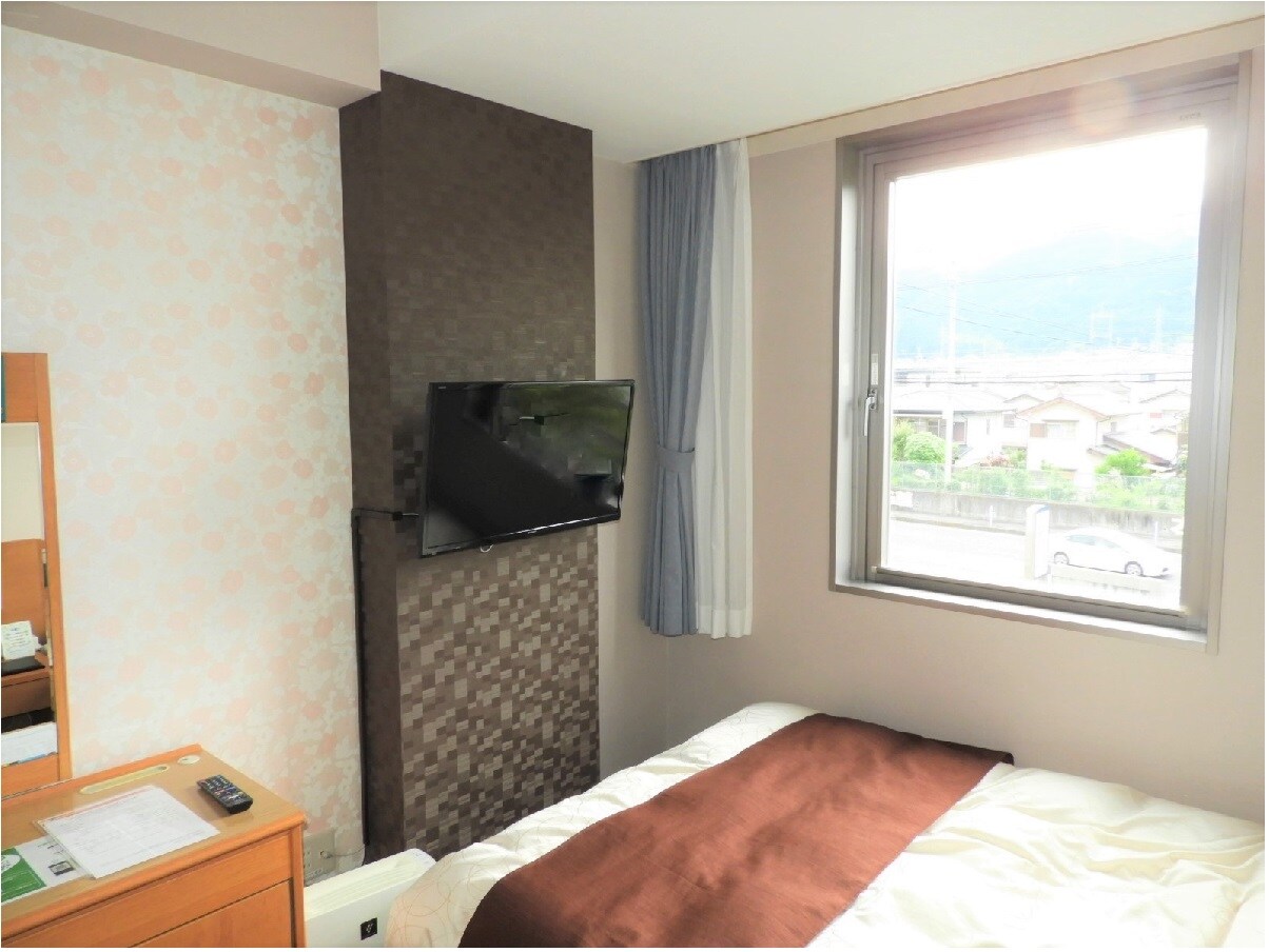 Semi double room