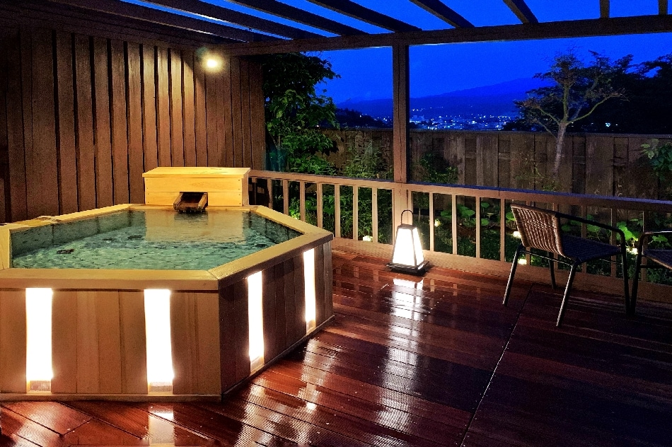Private bath "tsukigomori"
