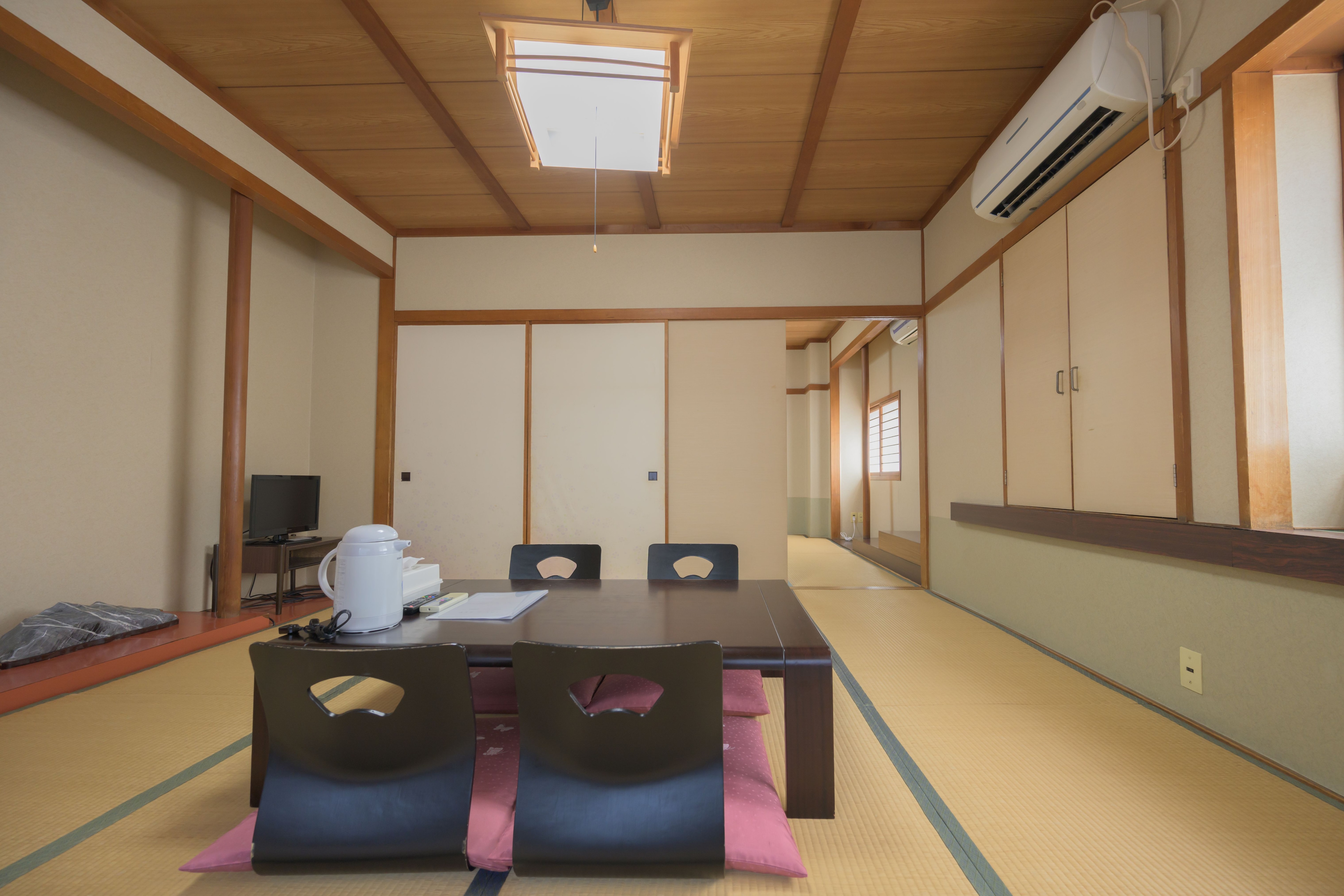 Tòa nhà mới 10 chiếu tatami + 6 chiếu tatami Ví dụ về phòng khách