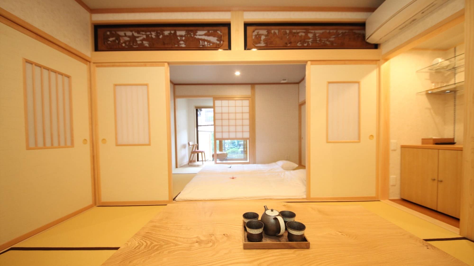 [Garden view Japanese-style suite] Can accommodate up to 4 people ♪