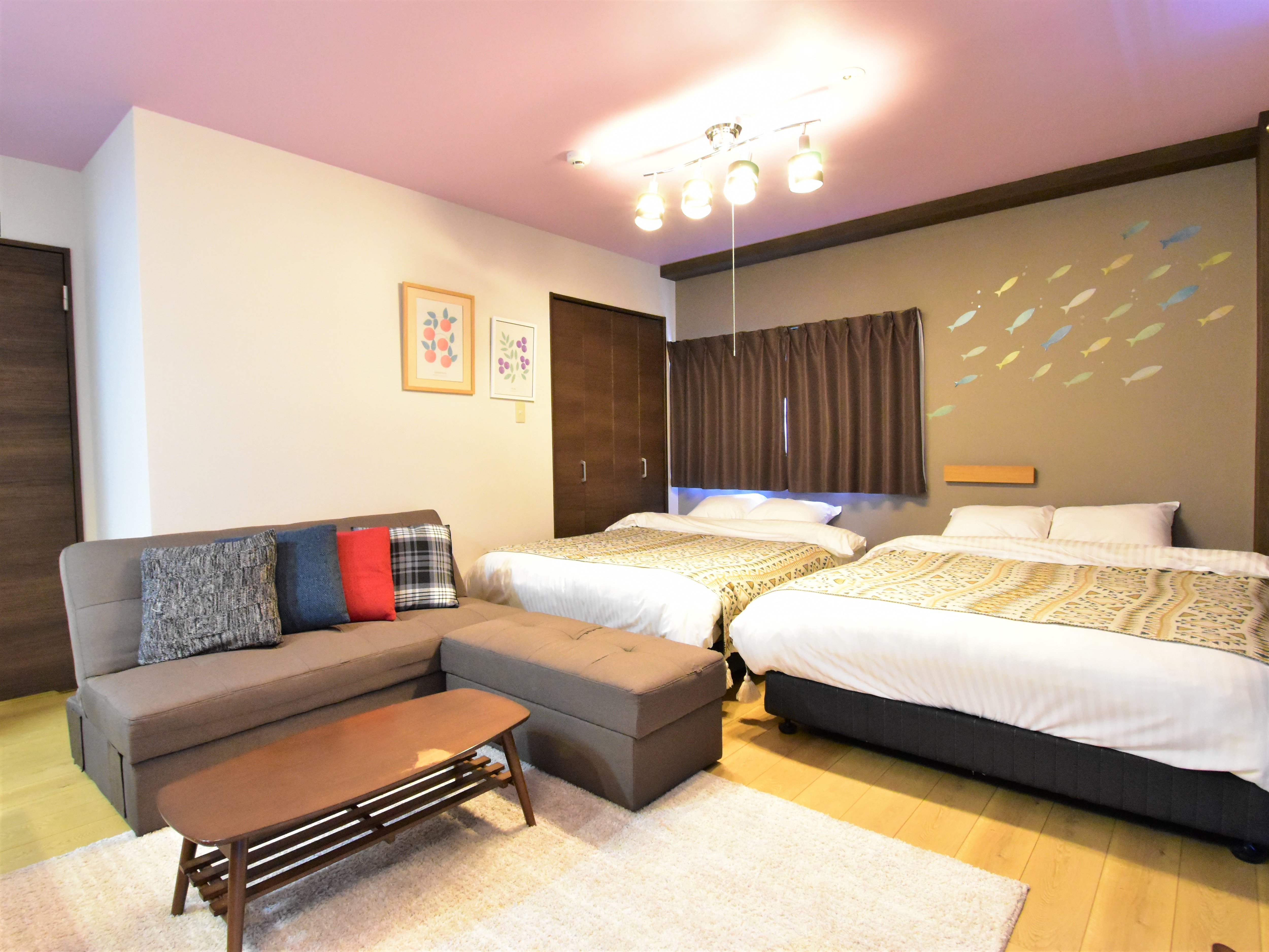 Room 402