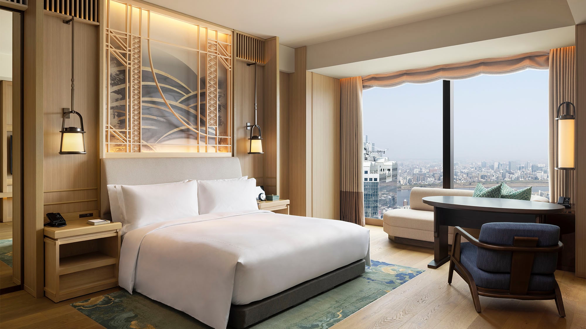 King Premier Room River View