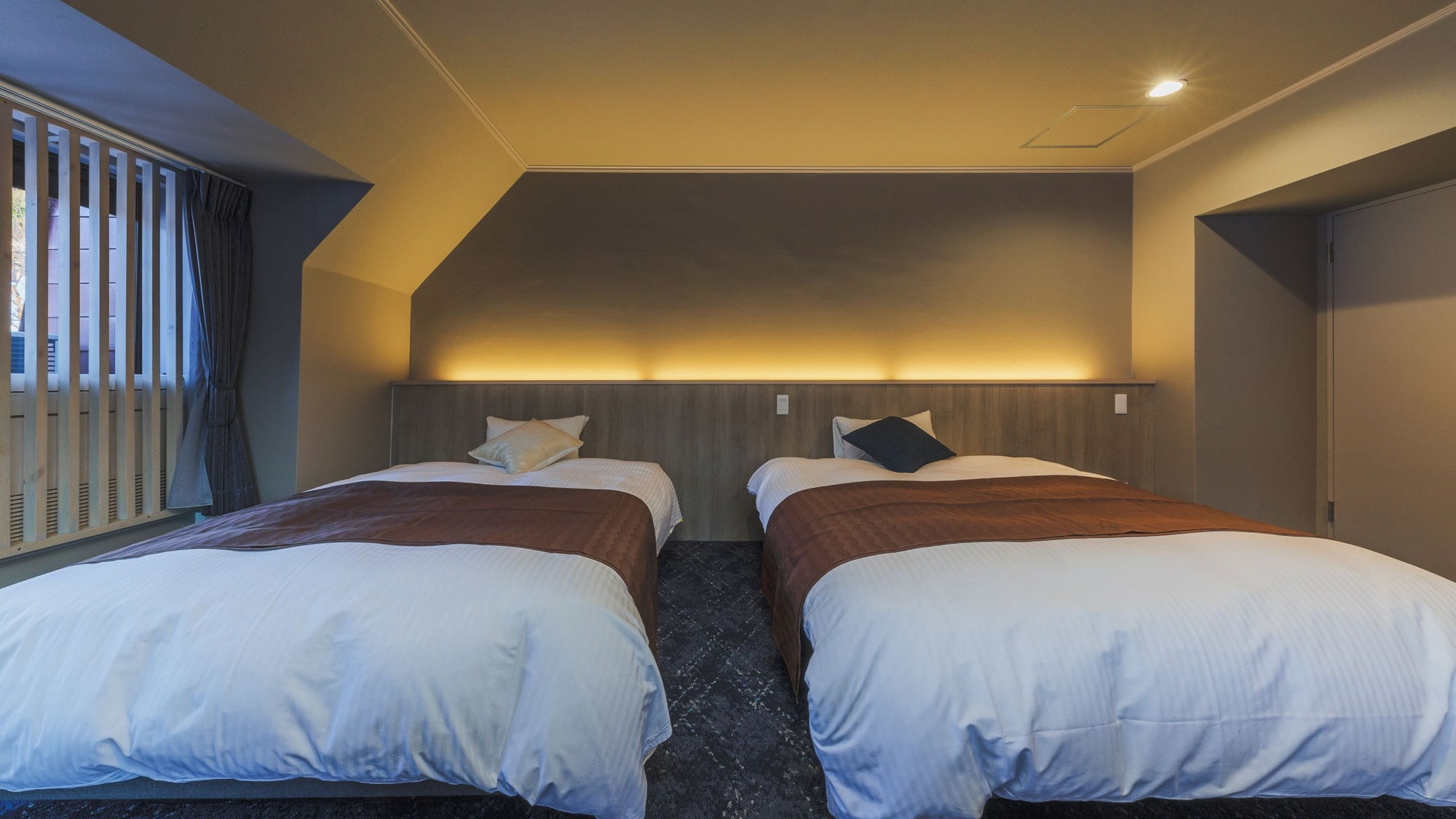 [Executive Suite] Renovated in December 2023, limited to one room, top floor view + living room with study + bedroom