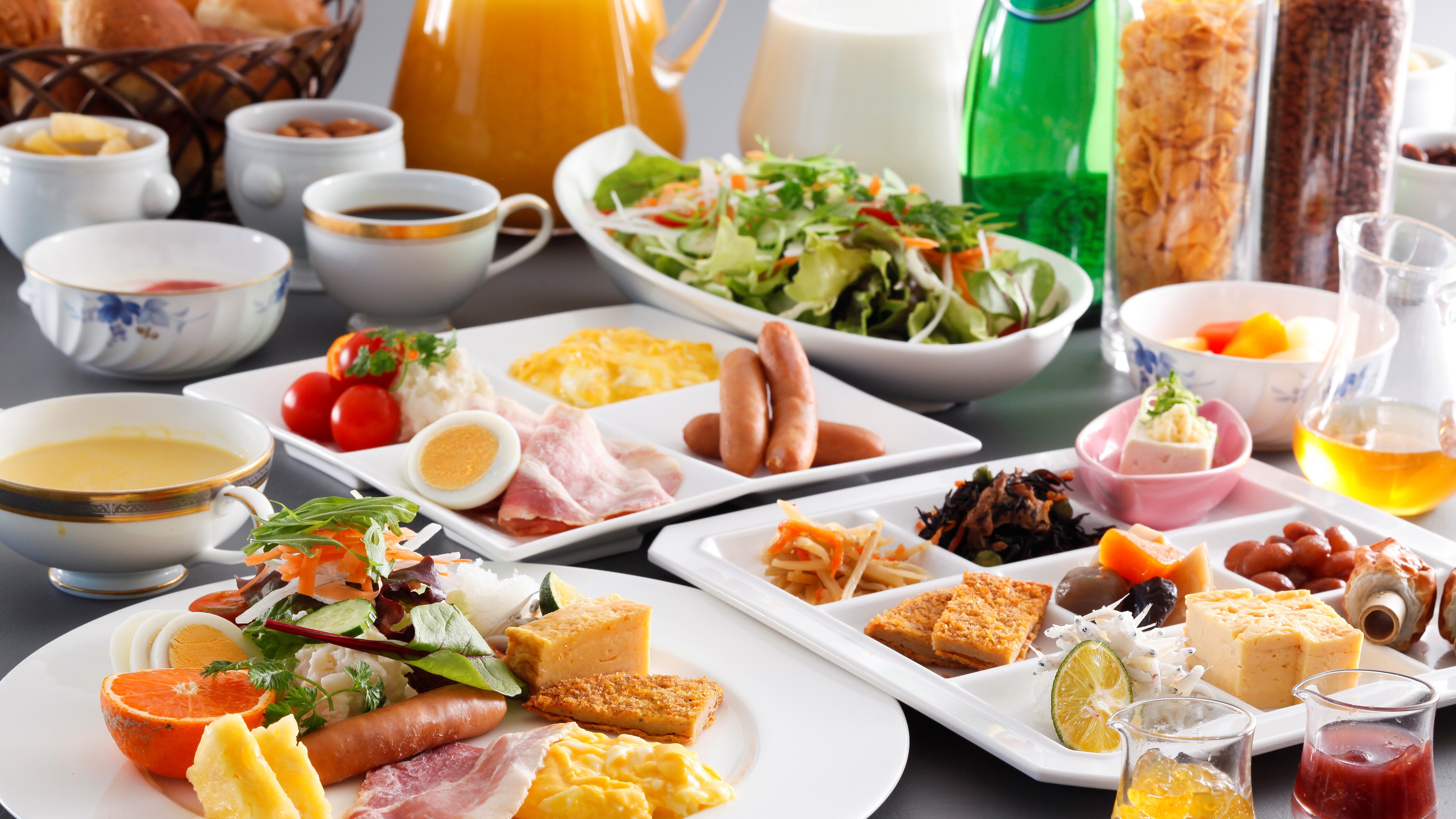 ◇ About 40 kinds of Japanese and Western buffet breakfast ◇