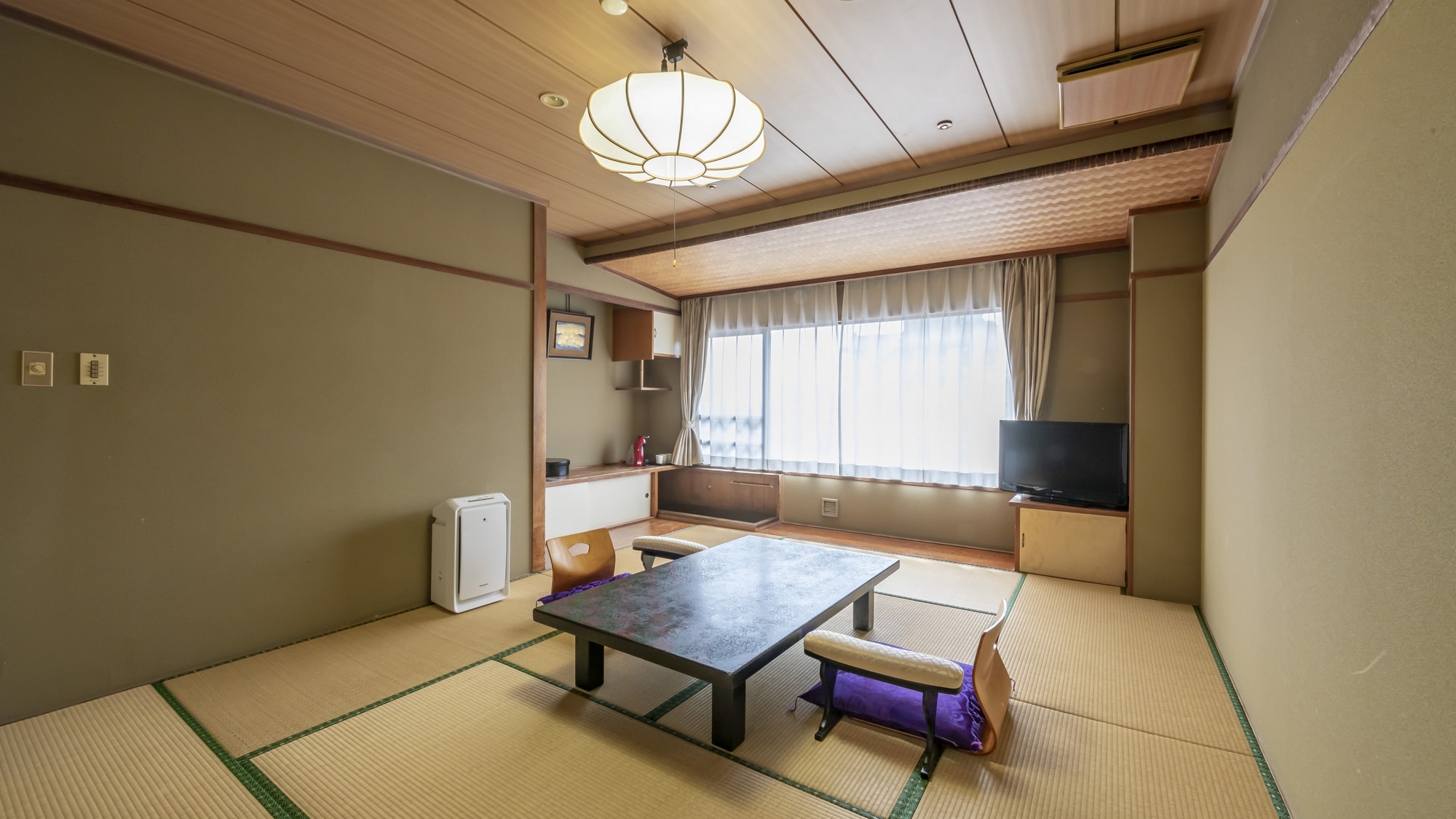 [8 tatami Japanese-style room]
