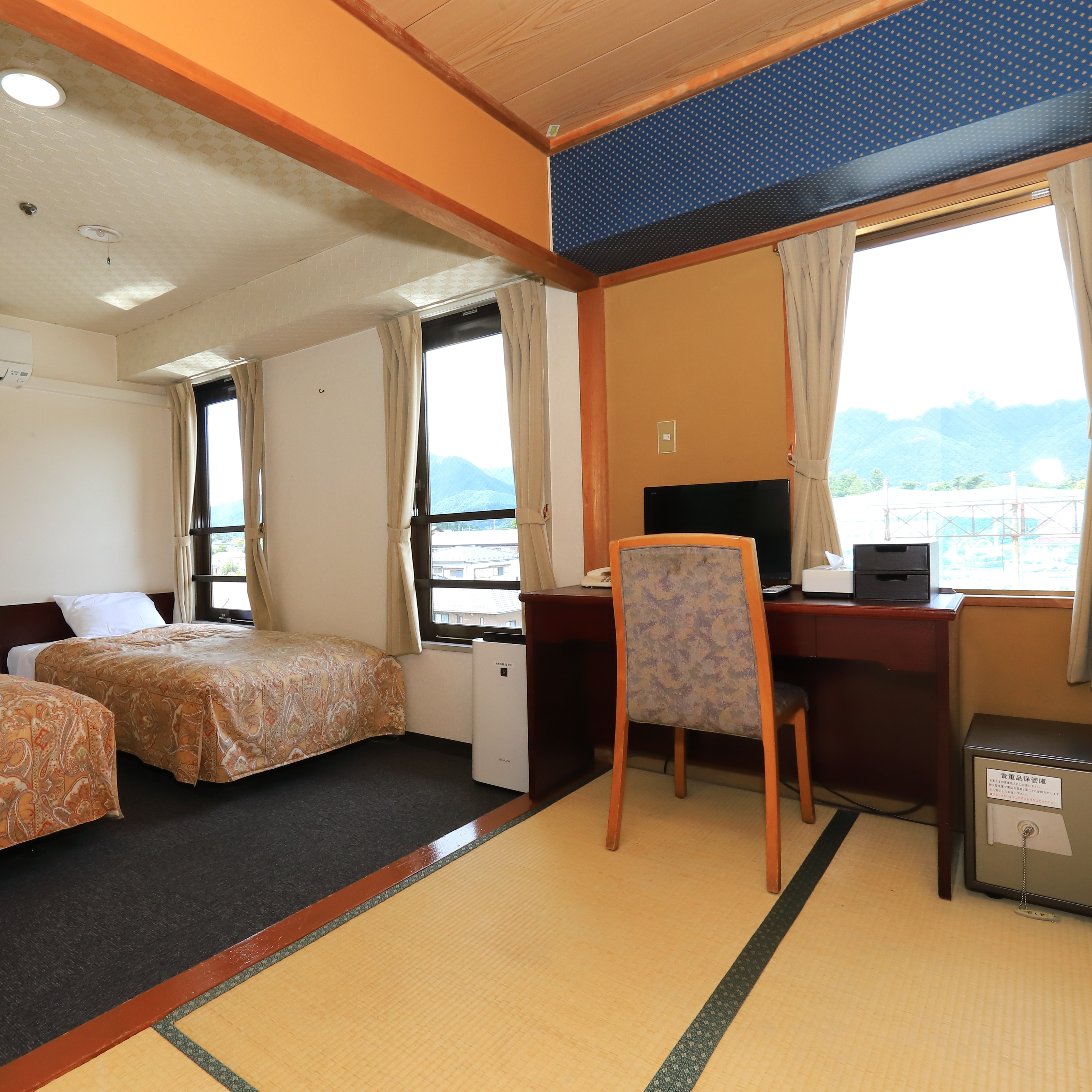 ห้องพักสไตล์ญี่ปุ่น-ตะวันตกพร้อมเตียงแฝด + เสื่อทาทามิ 3 ผืน