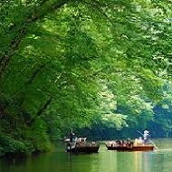 [เที่ยวชม] [ทิวทัศน์สวยงาม 100 ทิวทัศน์ของญี่ปุ่น Geibikei (ฤดูร้อน)] (เดินประมาณ 7 นาที) ฤดูกาลที่สวยงามด้วยต้นไม้เขียวขจีและผิวน้ำเป็นประกาย