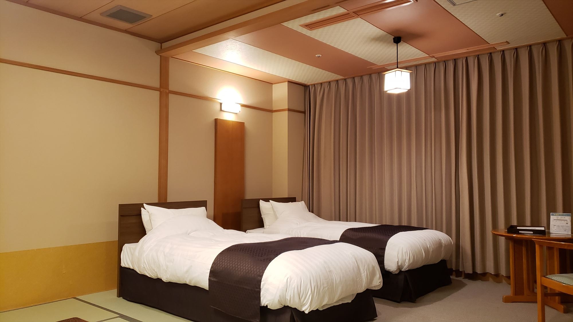 Phòng kiểu Nhật "Taikan" hướng biển (2 giường)