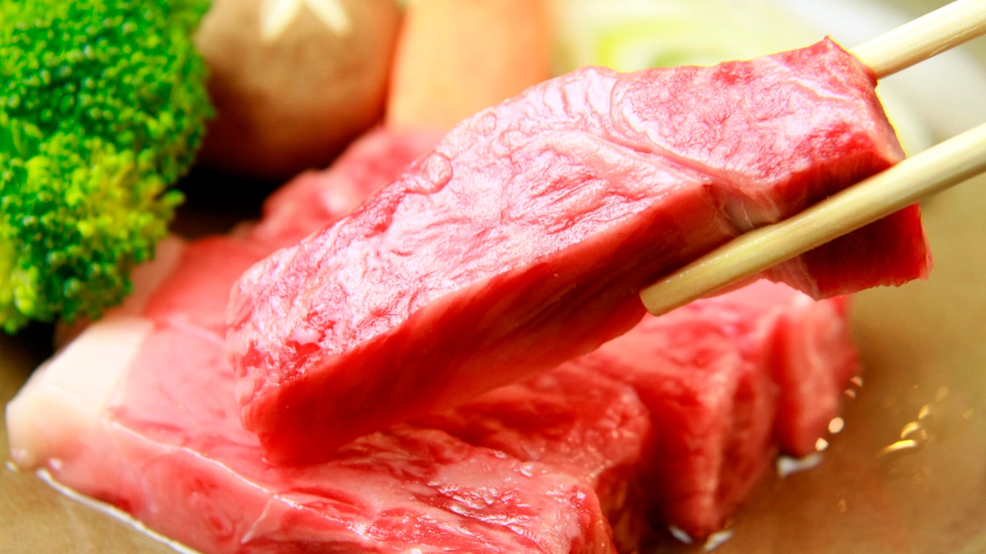 Cuisine - For those who still can't get enough of Hida beef, we offer thick Hida beef steaks.