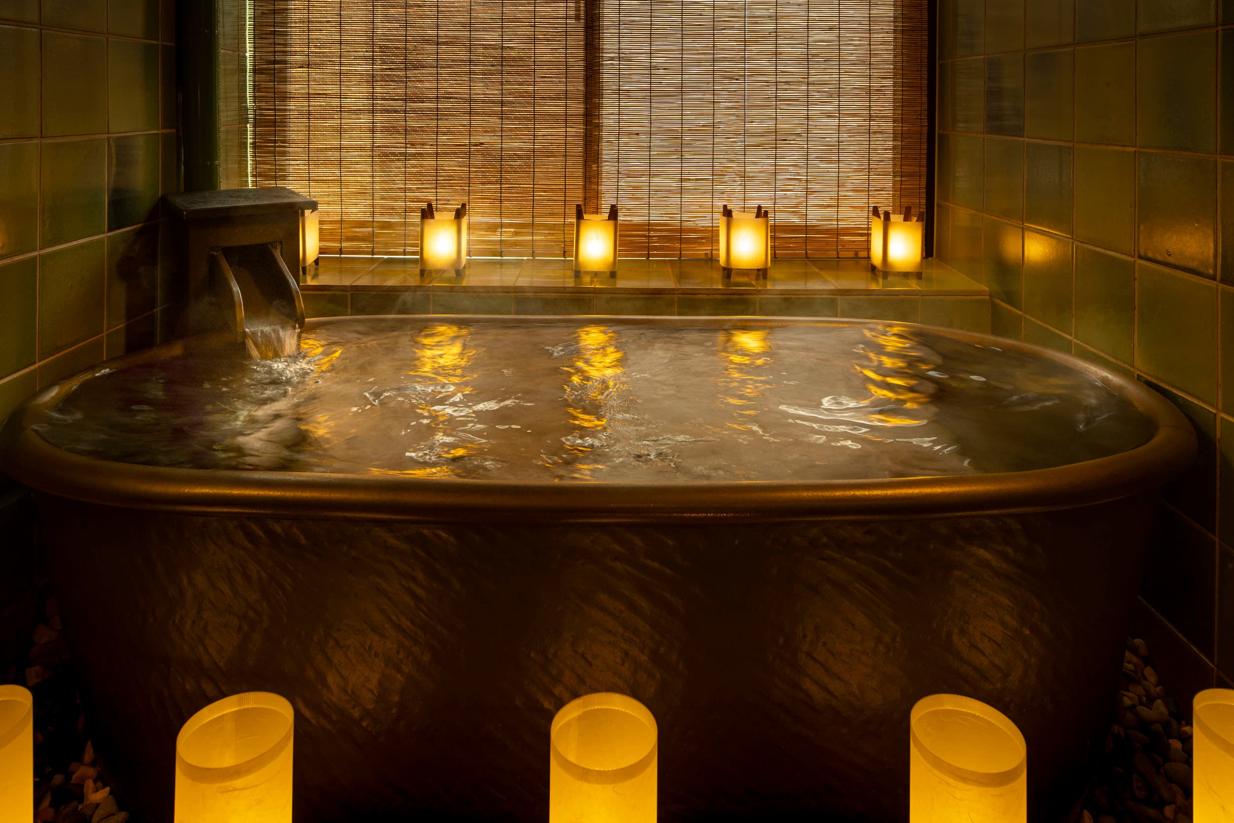 Shigaraki ware bathtub
