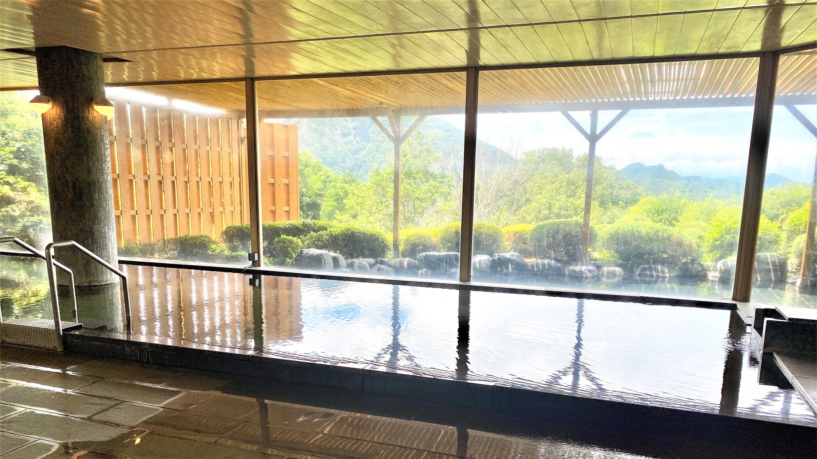 [Hot spring] Large bath