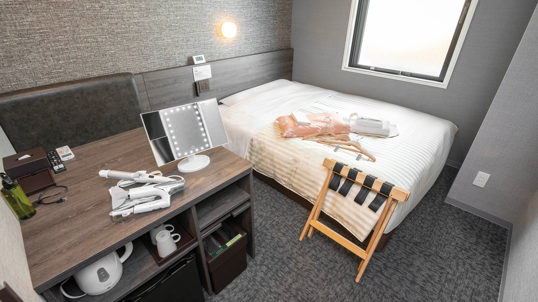 Enjoy a safe and comfortable stay in our women-only rooms!