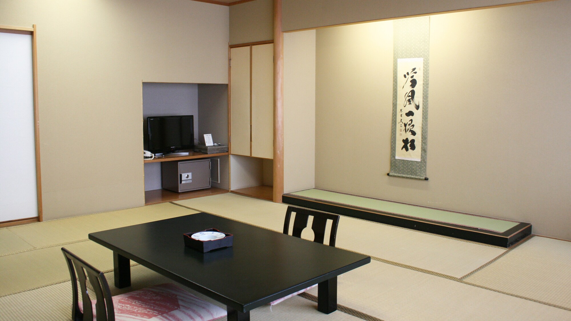East Building Japanese-style room 12.5 tatami mats