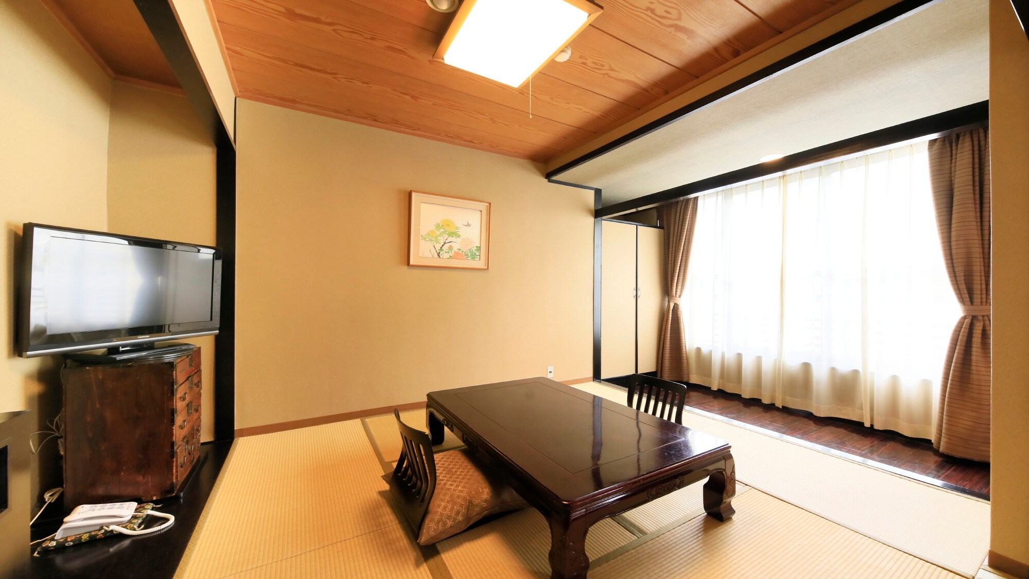 Kamar bergaya Jepang-Barat