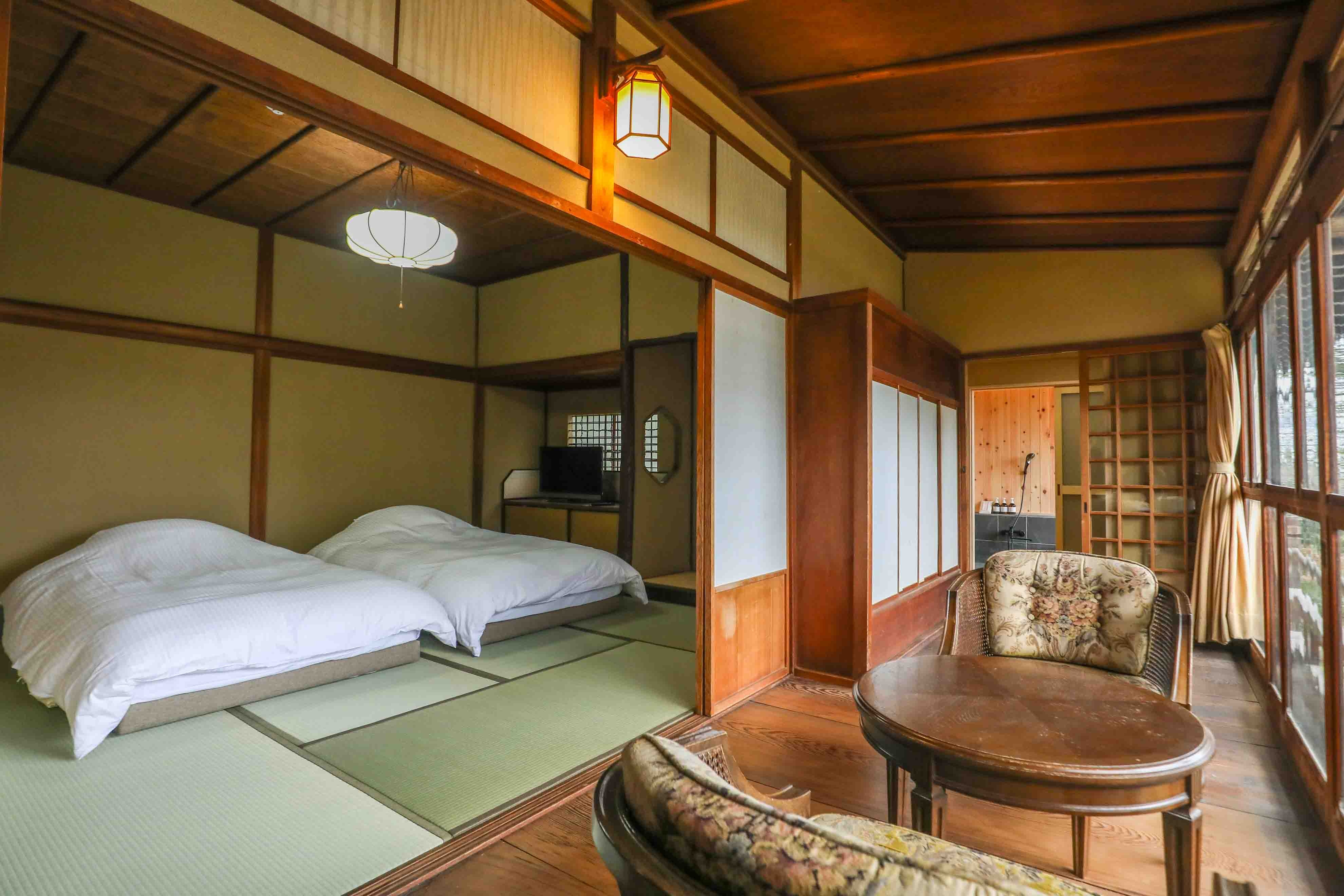 Pine Room 3