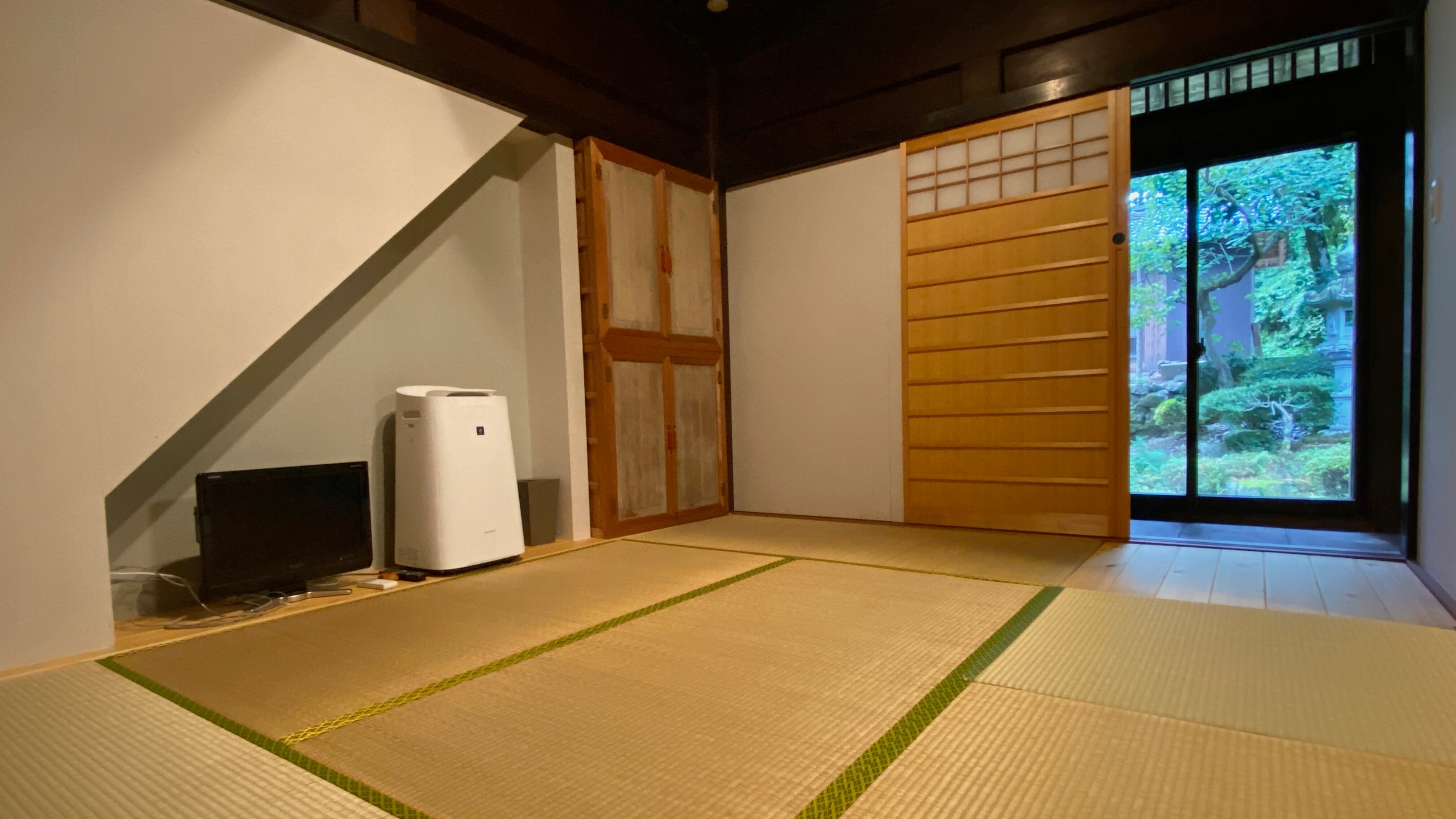 [Mulberry Room] - 6 tatami Japanese-style room -